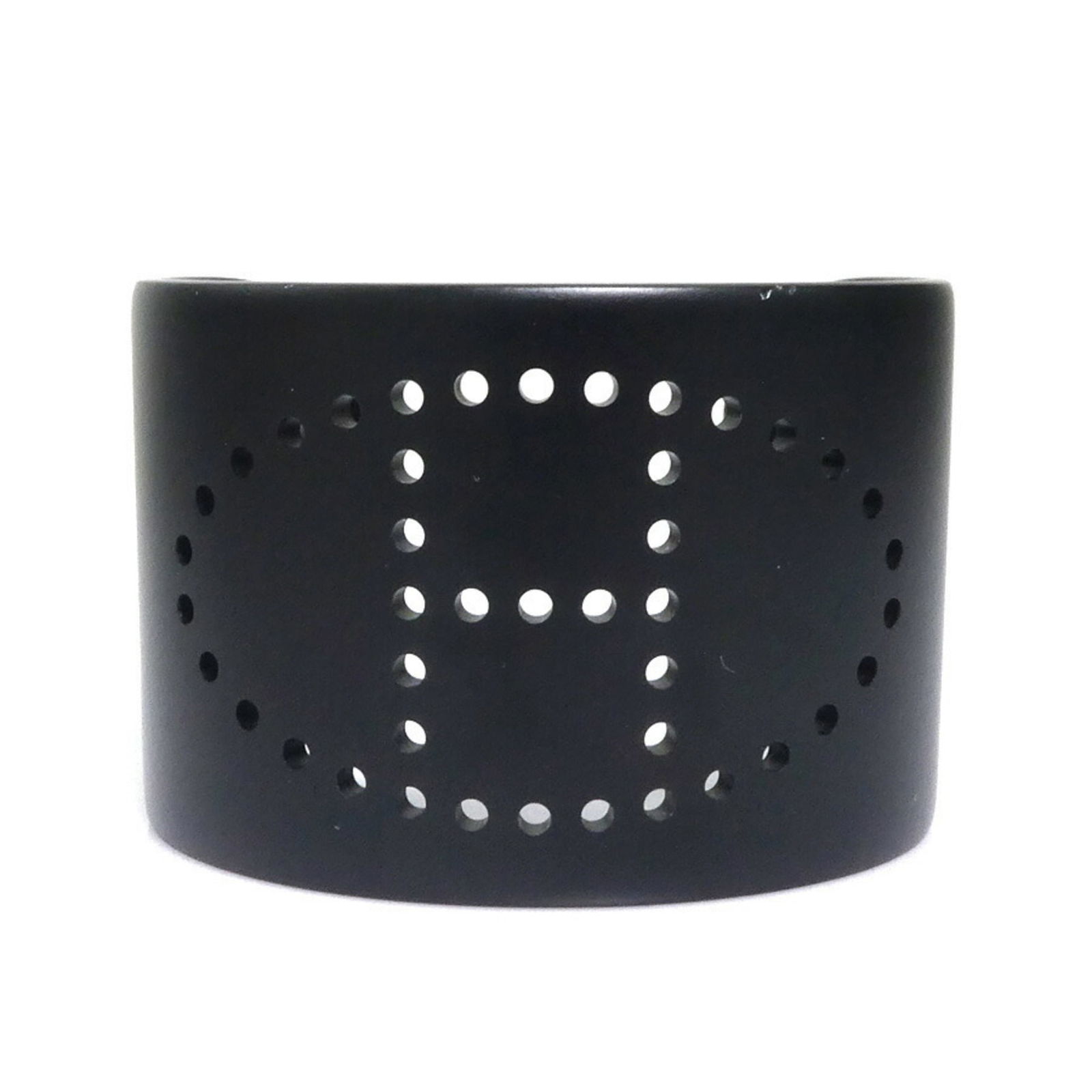 Aluminum Hermes Bangle: Aluminum Hermes Bangle This listing features Aluminum Hermes Bangle. Item specifics are provided below. Item Specifics: Brand: Hermes Type: Bangle Gender: Women Material: Aluminum Color: Black