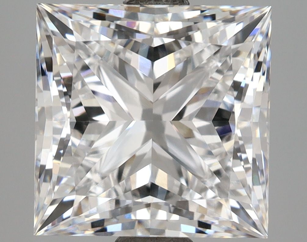 Loose Lab Diamond - IGI Princess 4.01ct D VVS2: Loose Lab Diamond - IGI Princess 4.01ct D VVS2 This listing features Loose Lab Diamond - IGI Princess 4.01ct D VVS2. Item specifics are provided below. Item Specifics: Source: This Is A Real Diamond