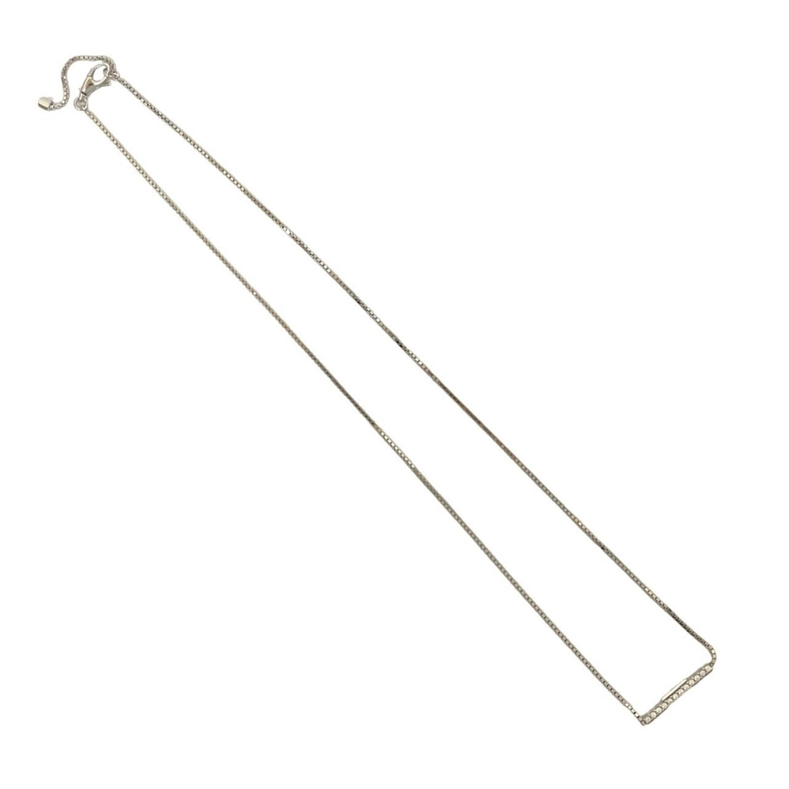 24534 - GUCCI Link to Love Bar Pendant in 18K White Gold with Diamond Chain and Silver Necklace: 24534 - GUCCI Link to Love Bar Pendant in 18K White Gold with Diamond Chain and Silver Necklace This listing features 24534 - GUCCI Link to Love Bar Pendant in 18K White Gold with Diamond Chain and