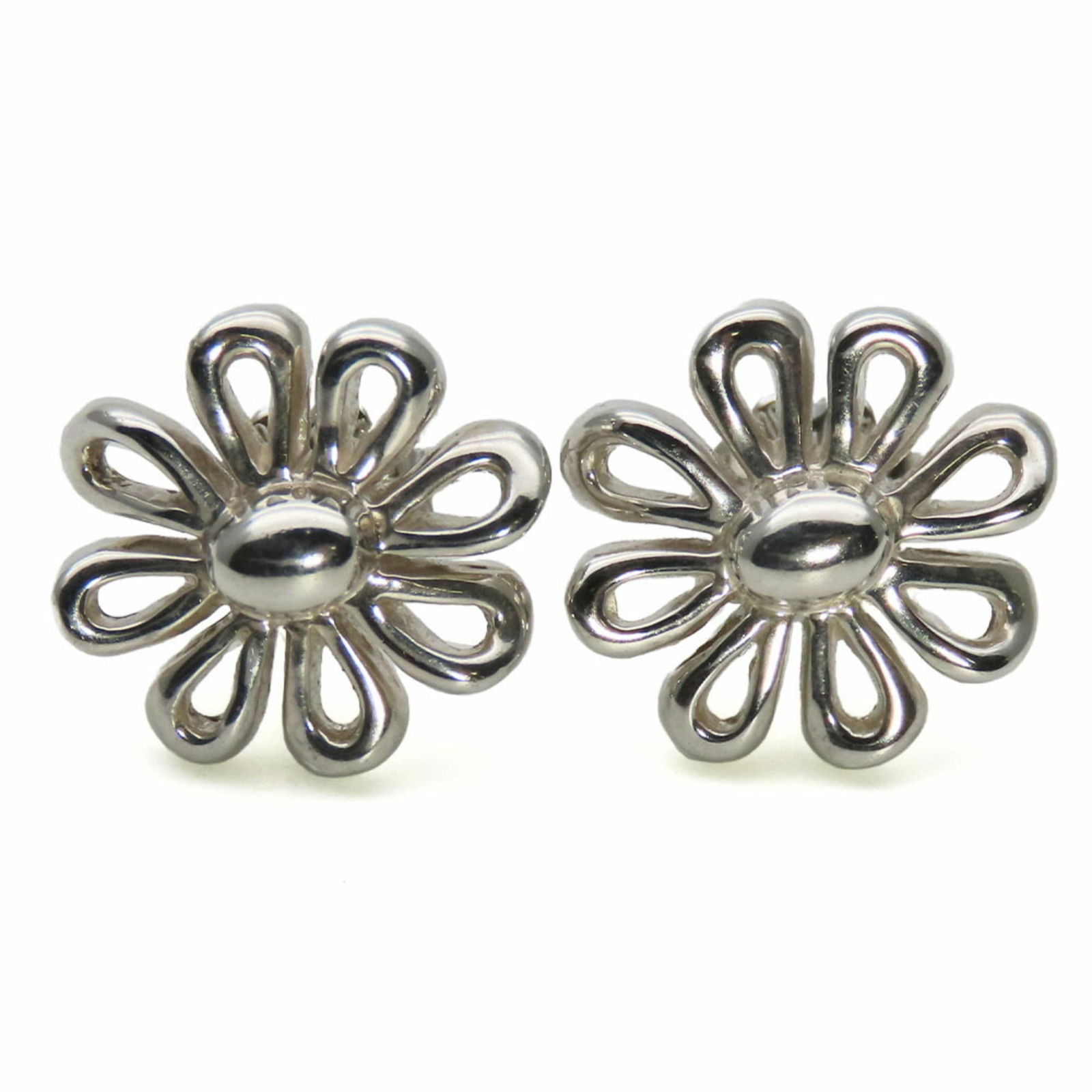 925 Tiffany Stud Earrings Silver: 925 Tiffany Stud Earrings Silver This listing features 925 Tiffany Stud Earrings Silver. Item specifics are provided below. Item Specifics: Brand: Tiffany Type: Stud Earrings Gender: Women Material: S