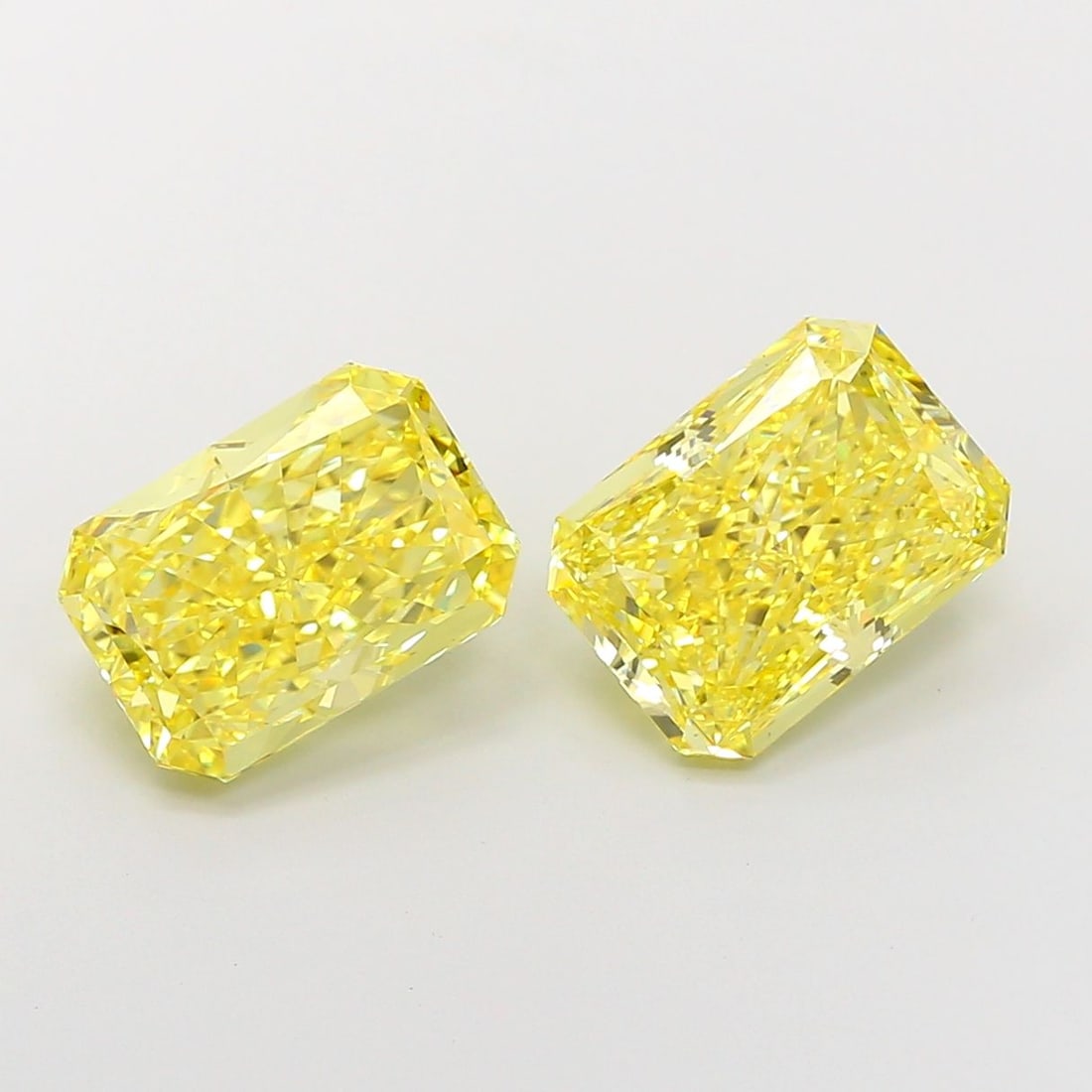 Loose Lab Diamond - IGI Radiant 3.54ct Fancy Intense Yellow VVS2: Loose Lab Diamond - IGI Radiant 3.54ct Fancy Intense Yellow VVS2 This listing features Loose Lab Diamond - IGI Radiant 3.54ct Fancy Intense Yellow VVS2. Item specifics are provided below. Item