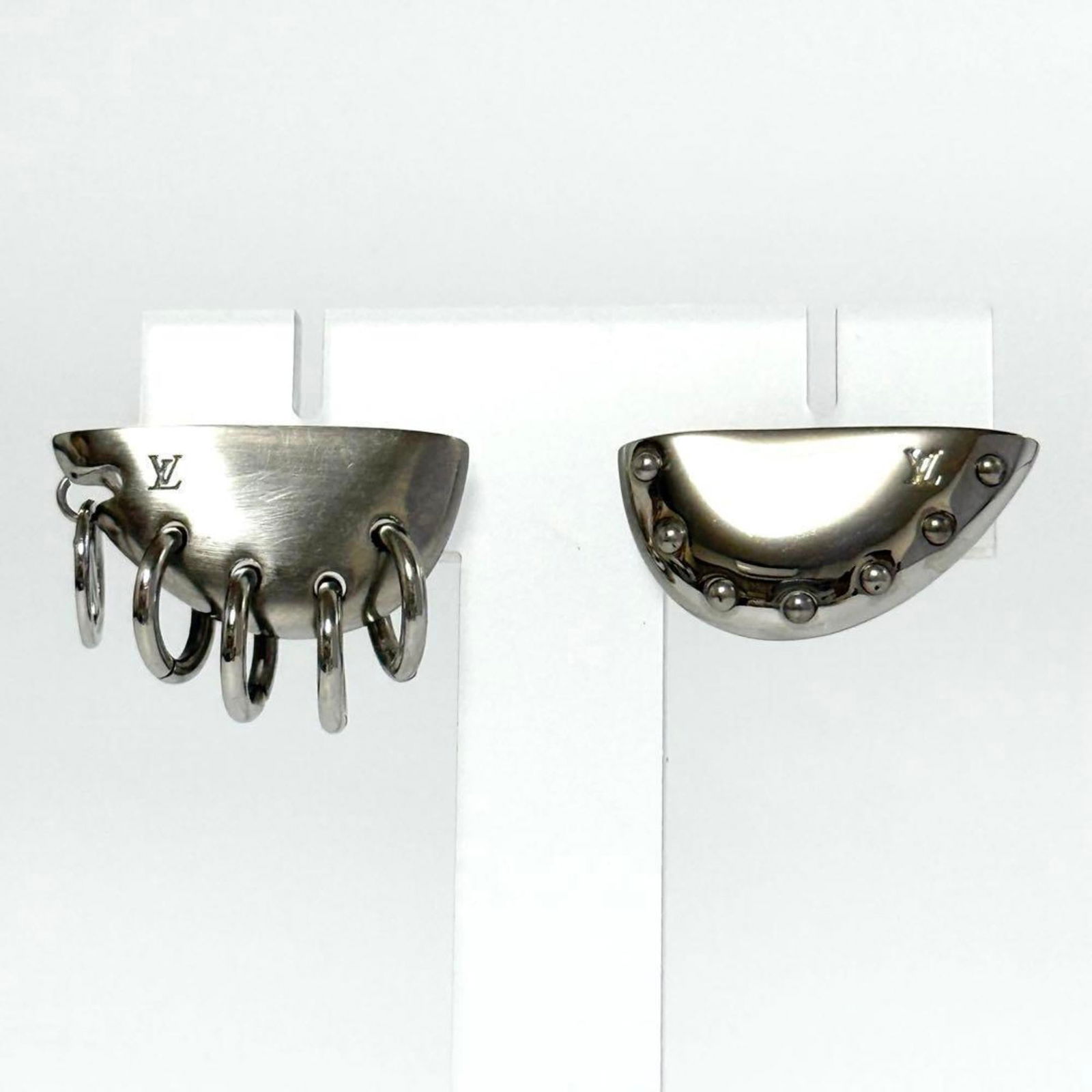 Metal Louis Vuitton Stud Earrings - 5