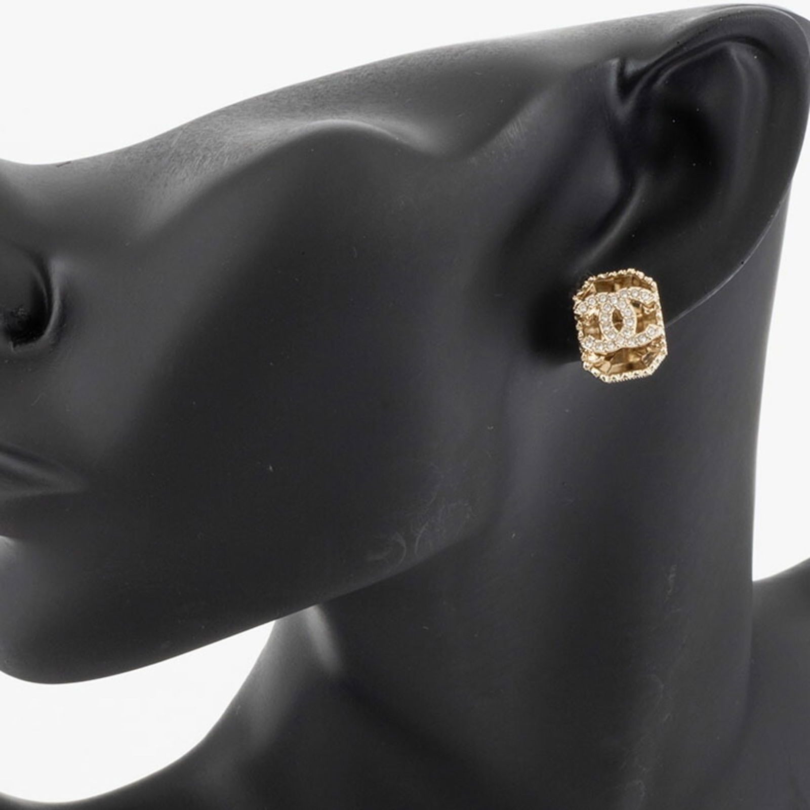 Earrings Chanel Stud - 10