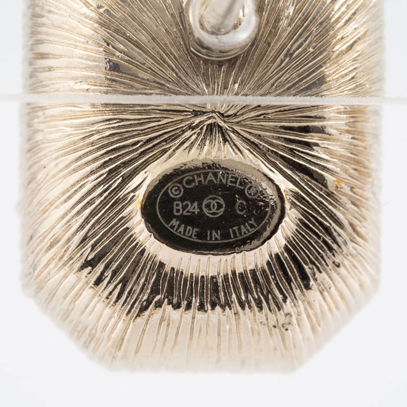 Earrings Chanel Stud - 9