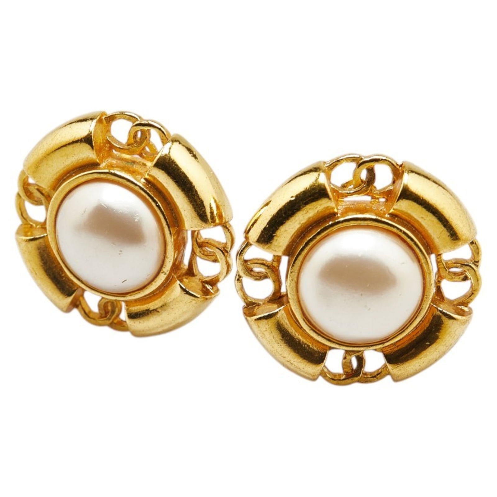 Plating Chanel Clip Earrings Gold: Plating Chanel Clip Earrings Gold This listing features Plating Chanel Clip Earrings Gold. Item specifics are provided below. Item Specifics: Brand: Chanel Type: Clip Earrings Gender: Women