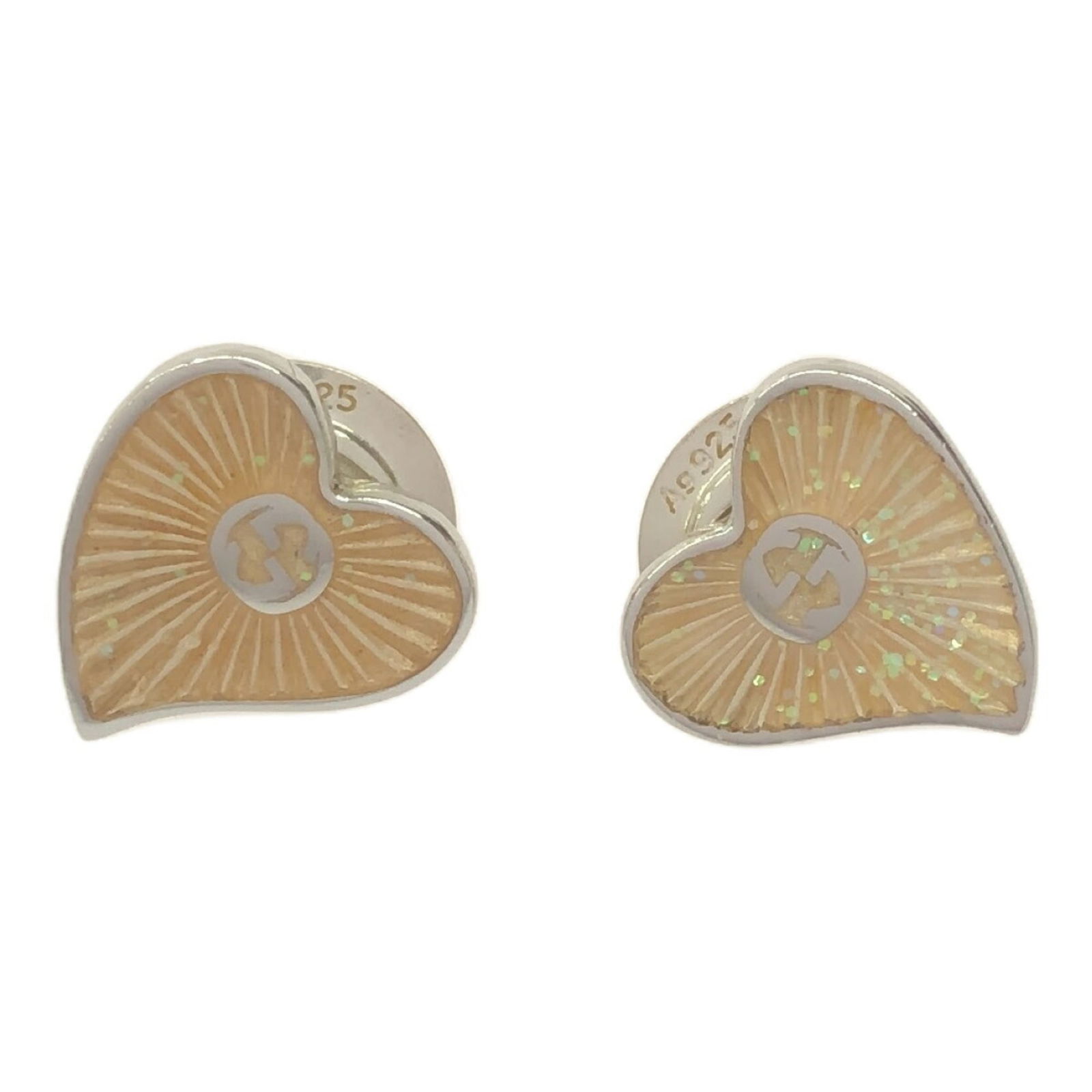 925 Gucci Clip Earrings Silver: 925 Gucci Clip Earrings Silver This listing features 925 Gucci Clip Earrings Silver. Item specifics are provided below. Item Specifics: Brand: Gucci Type: Clip Earrings Gender: Women Material: