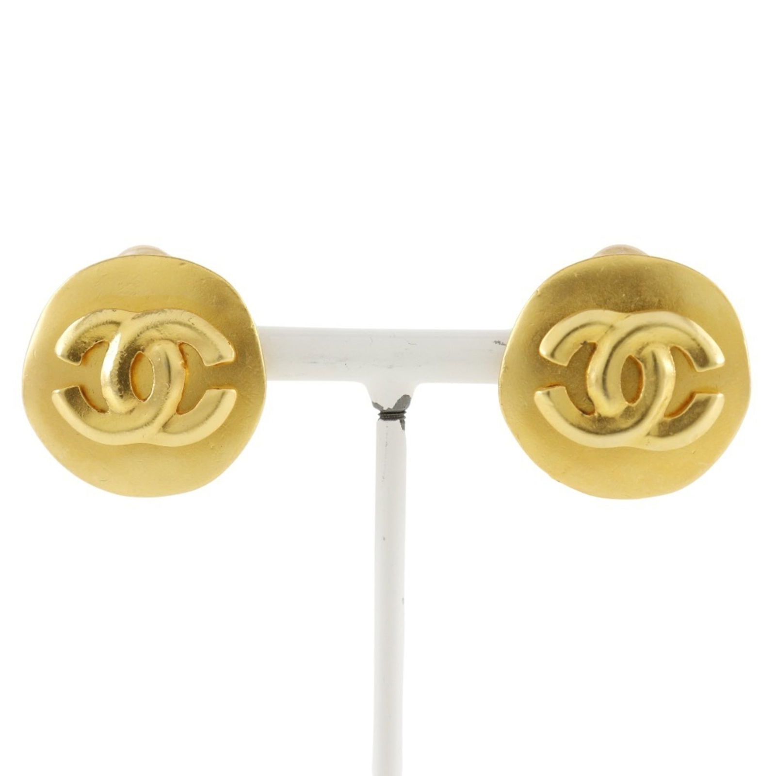 Earrings Chanel Clip: Earrings Chanel Clip This listing features Earrings Chanel Clip. Item specifics are provided below. Item Specifics: Brand: Chanel Type: Clip Earrings Gender: Women Color: Gold Size (Hxwxd): 24.00mm x