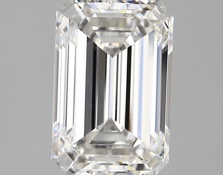 Loose Lab Diamond - IGI Emerald 3.37ct E VVS2: Loose Lab Diamond - IGI Emerald 3.37ct E VVS2 This listing features Loose Lab Diamond - IGI Emerald 3.37ct E VVS2. Item specifics are provided below. Item Specifics: Source: This Is A Real Diamond