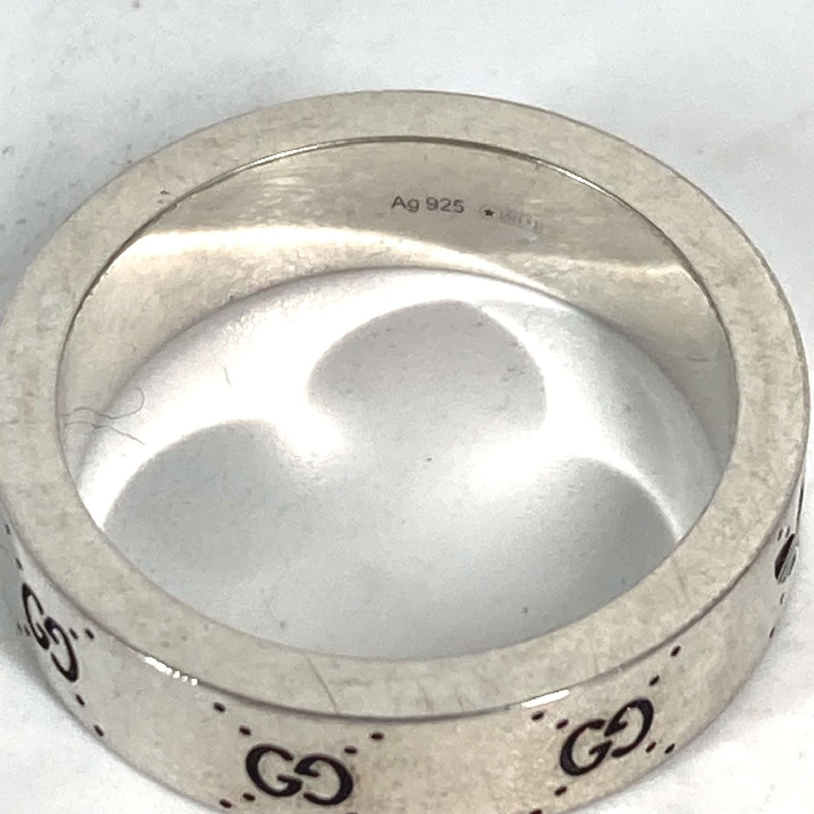 Silver Gucci Band Ring - 8