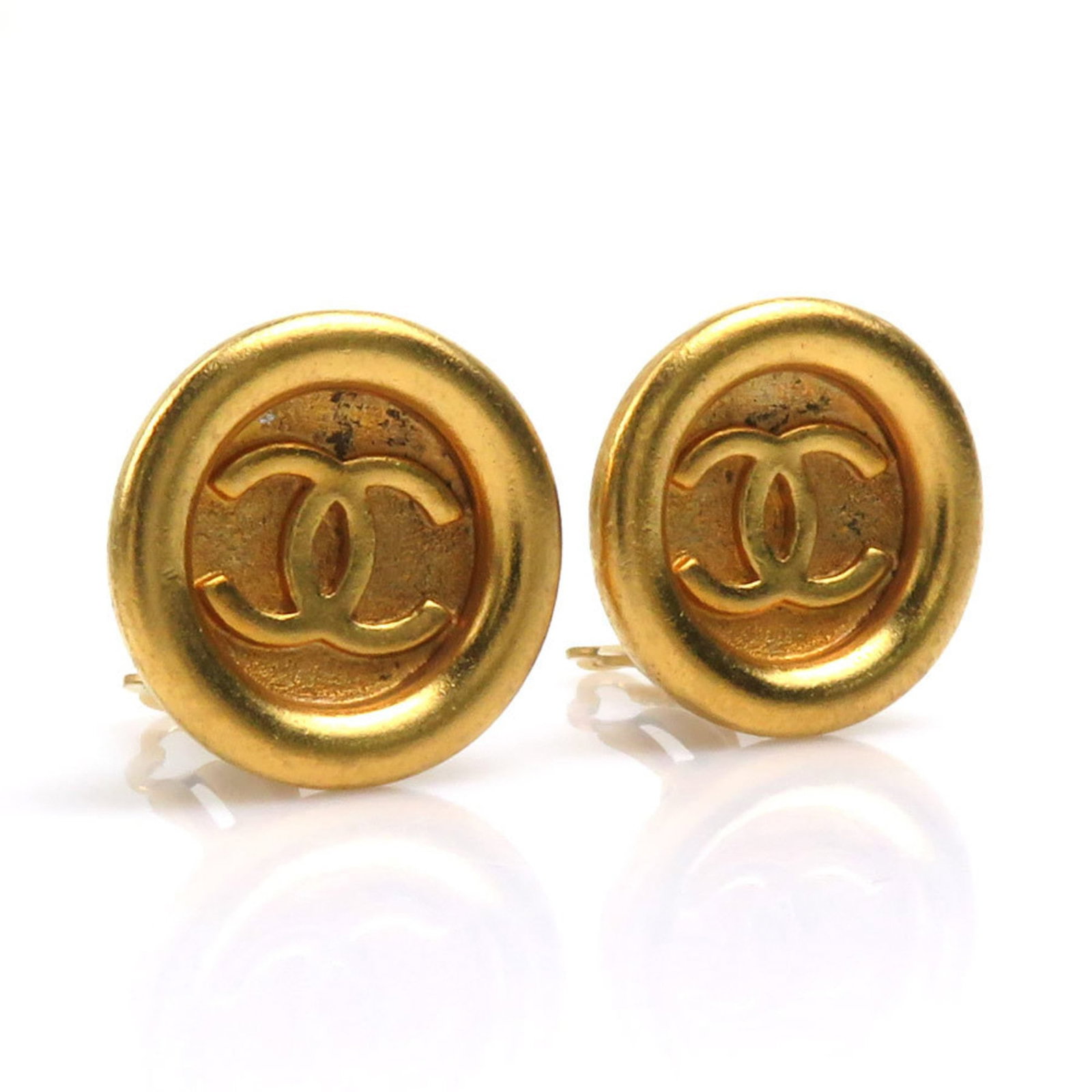 Metal Chanel Clip Earrings (1 of 5)