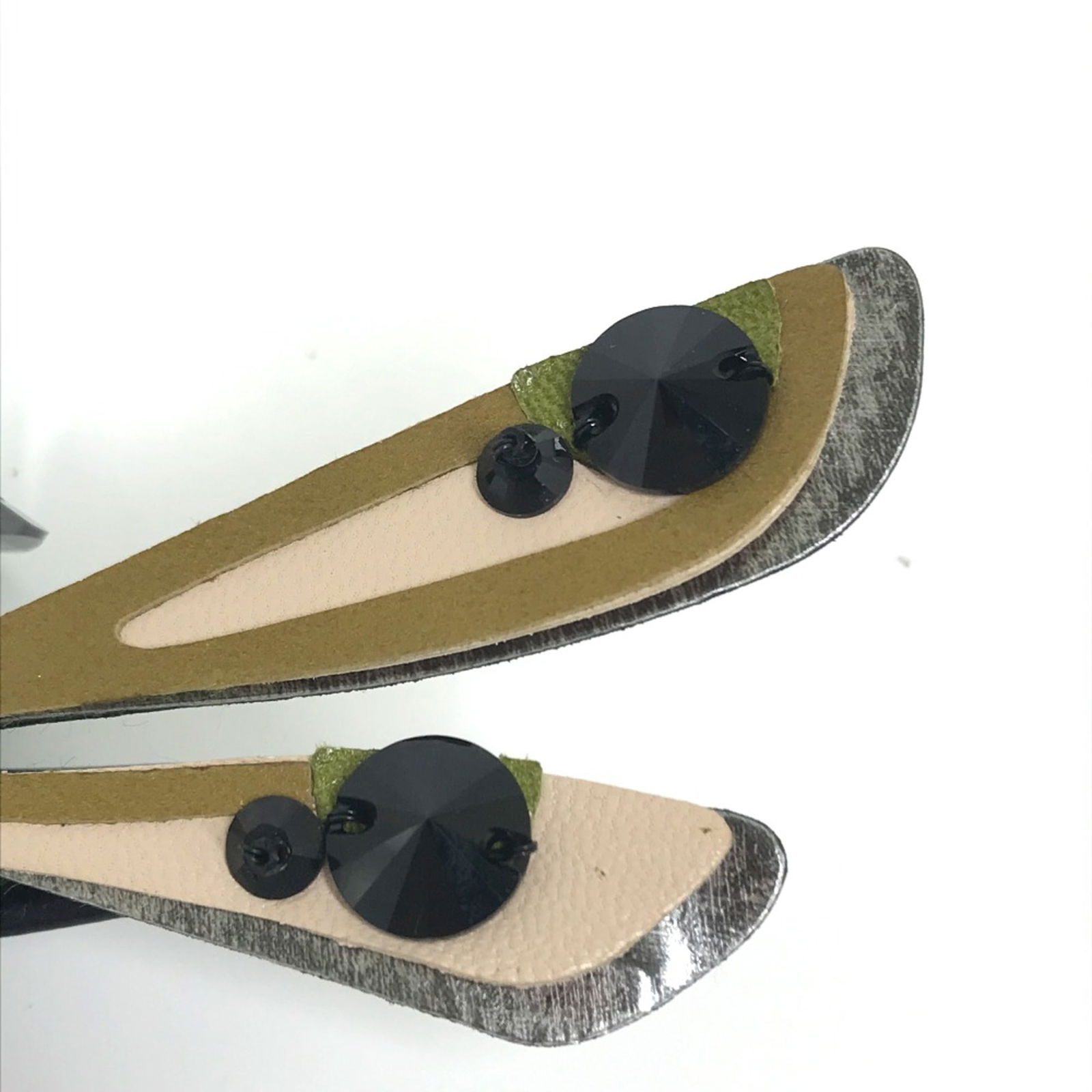 Leather Miu Brooch - 5