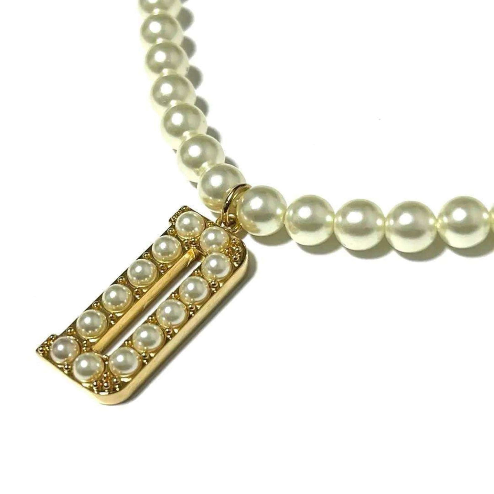 Pearl Christian Dior Women's Necklace Pendant Choker Faux: Pearl Christian Dior Women's Necklace Pendant Choker Faux This listing features Pearl Christian Dior Women's Necklace Pendant Choker Faux. Item specifics are provided below. Item Specifics: Brand:
