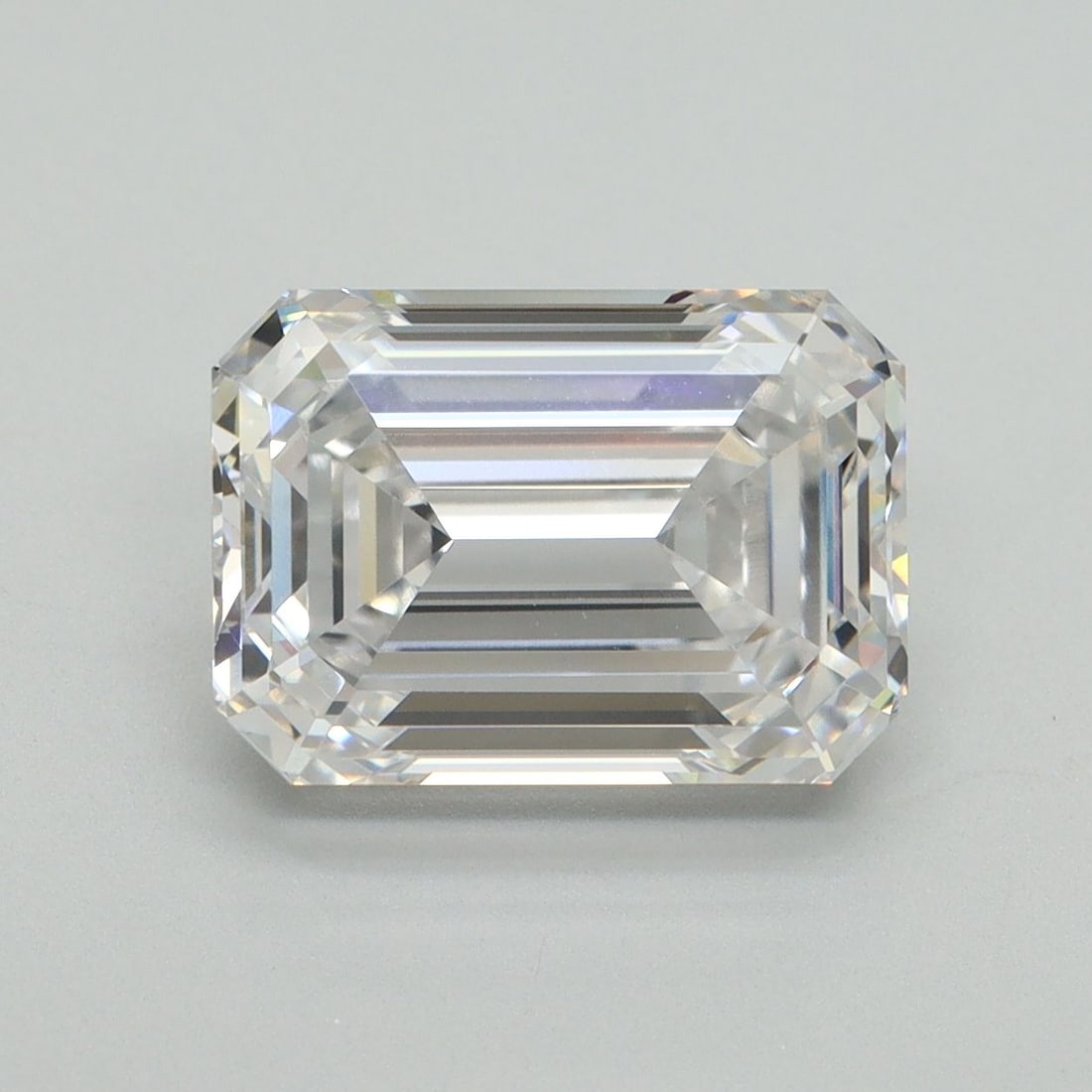 Loose Lab Diamond - IGI Emerald 4.09ct D VVS2: Loose Lab Diamond - IGI Emerald 4.09ct D VVS2 This listing features Loose Lab Diamond - IGI Emerald 4.09ct D VVS2. Item specifics are provided below. Item Specifics: Source: This Is A Real Diamond