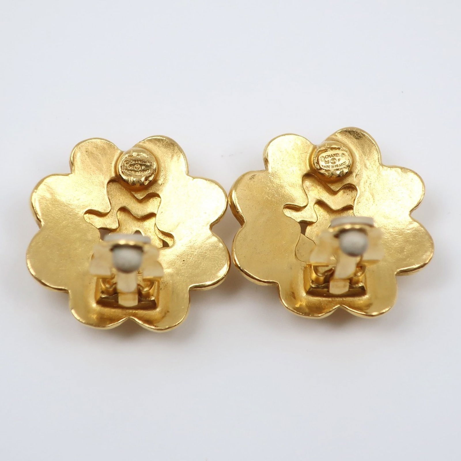 Plating Chanel Stud Earrings Gold - 5
