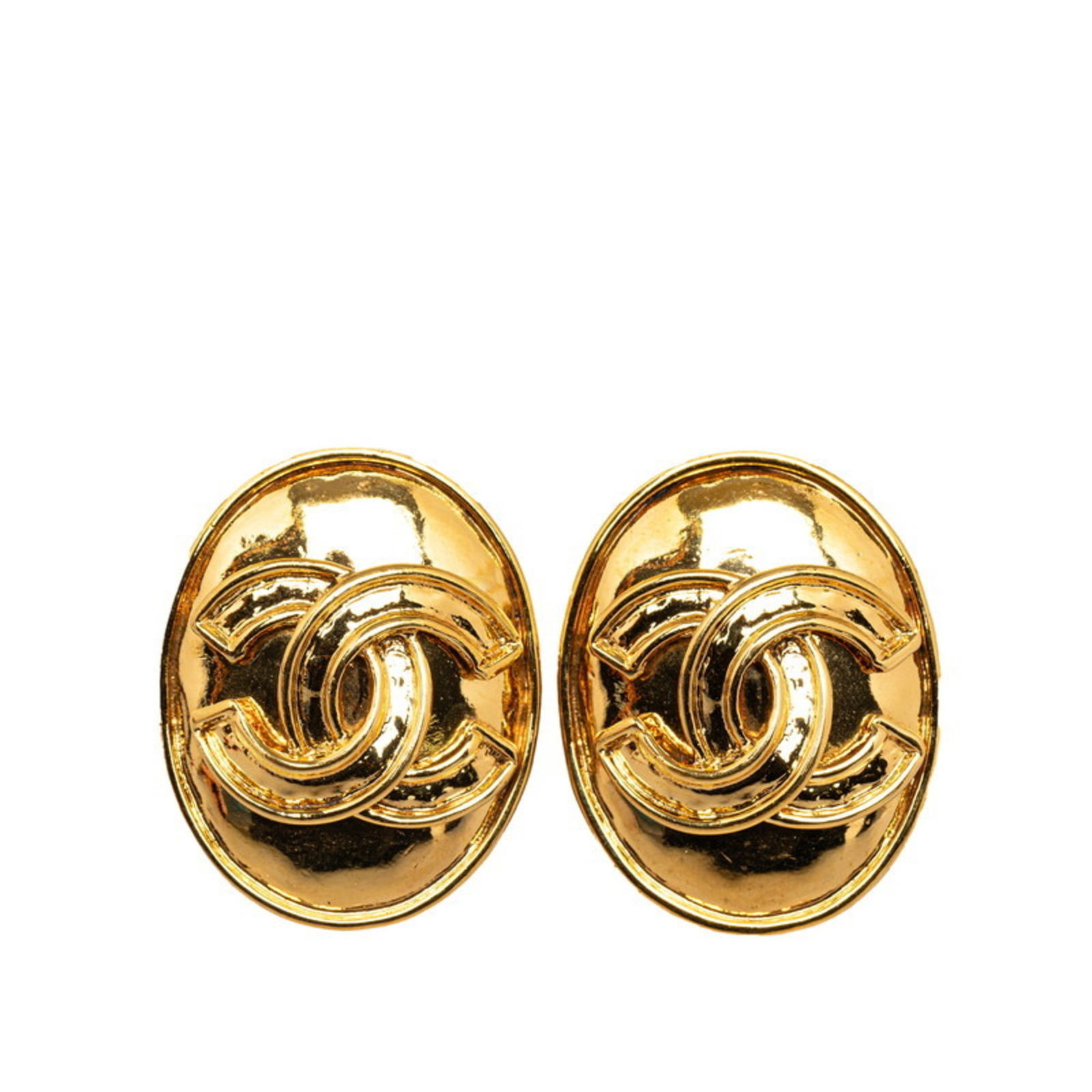 Plating Chanel Clip Earrings Gold: Plating Chanel Clip Earrings Gold This listing features Plating Chanel Clip Earrings Gold. Item specifics are provided below. Item Specifics: Brand: Chanel Type: Clip Earrings Gender: Women Material: