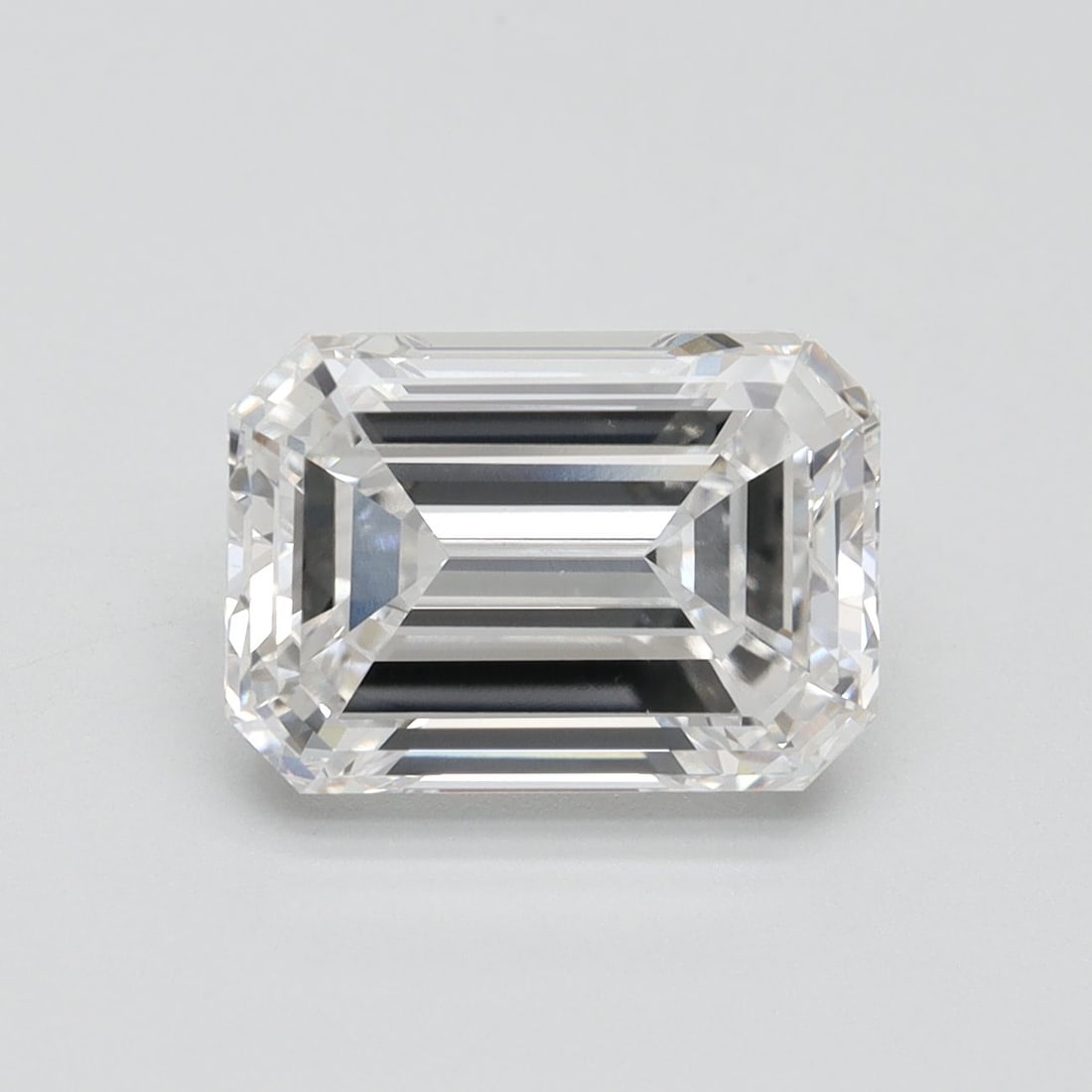 Loose Lab Diamond - IGI Emerald 4.03ct D VVS2: Loose Lab Diamond - IGI Emerald 4.03ct D VVS2 This listing features Loose Lab Diamond - IGI Emerald 4.03ct D VVS2. Item specifics are provided below. Item Specifics: Source: This Is A Real Diamond