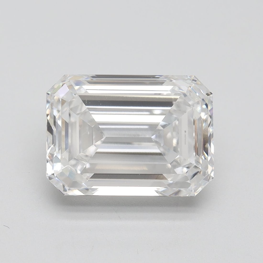 Loose Lab Diamond - IGI Emerald 4.51ct D VVS2: Loose Lab Diamond - IGI Emerald 4.51ct D VVS2 This listing features Loose Lab Diamond - IGI Emerald 4.51ct D VVS2. Item specifics are provided below. Item Specifics: Source: This Is A Real Diamond