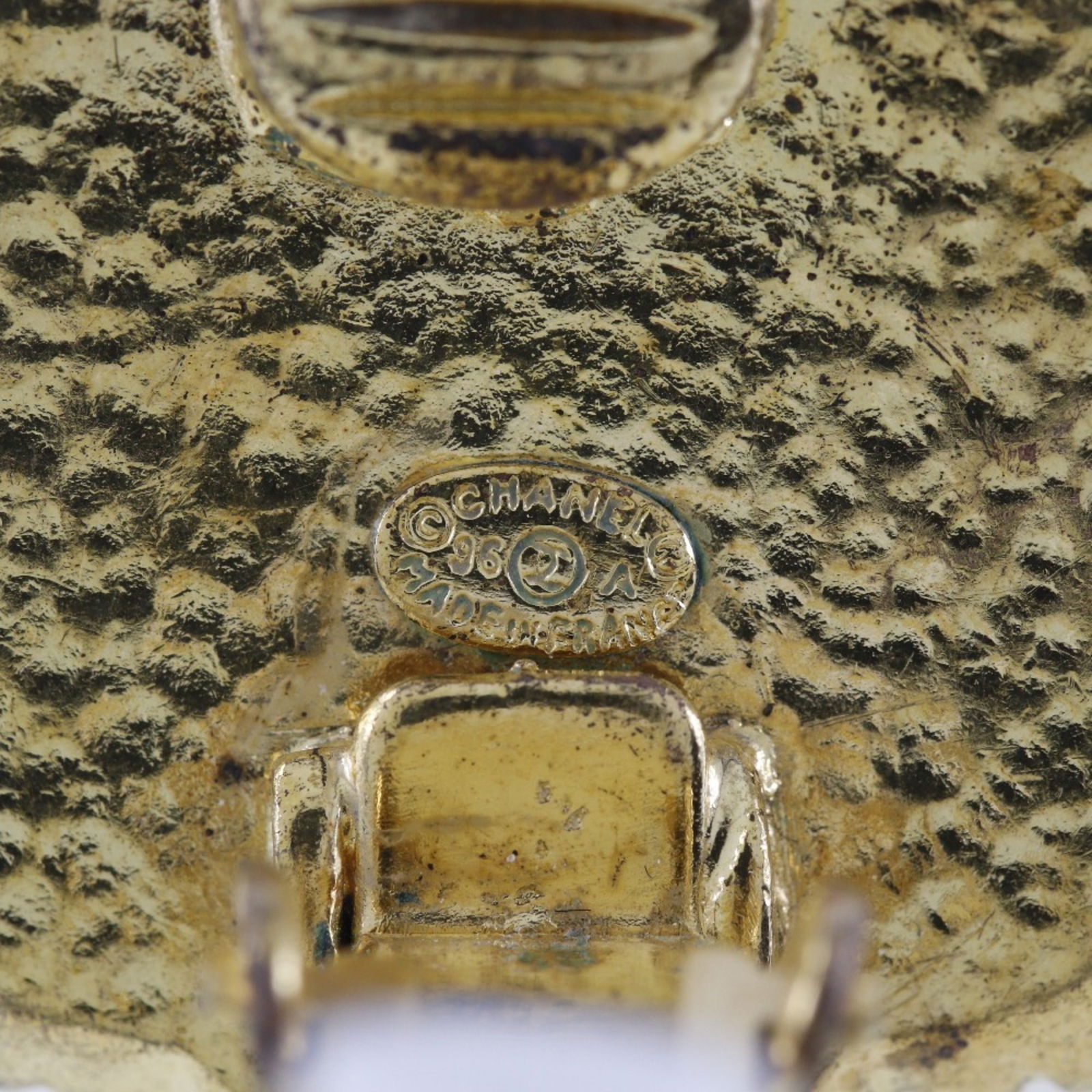 Plating Chanel Clip Earrings Gold - 7