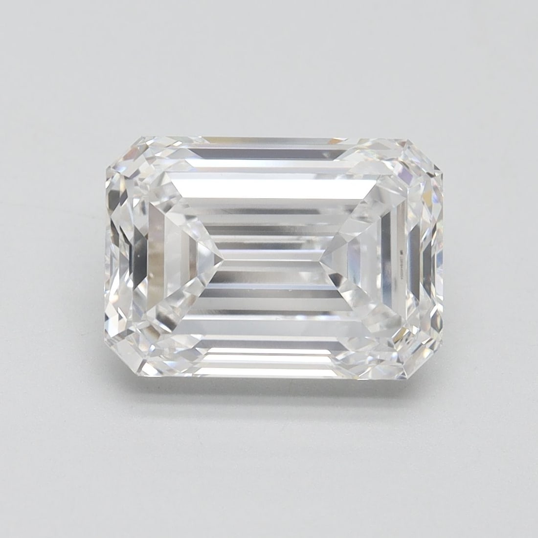 Loose Lab Diamond - IGI Emerald 4.08ct D VVS2: Loose Lab Diamond - IGI Emerald 4.08ct D VVS2 This listing features Loose Lab Diamond - IGI Emerald 4.08ct D VVS2. Item specifics are provided below. Item Specifics: Source: This Is A Real Diamond