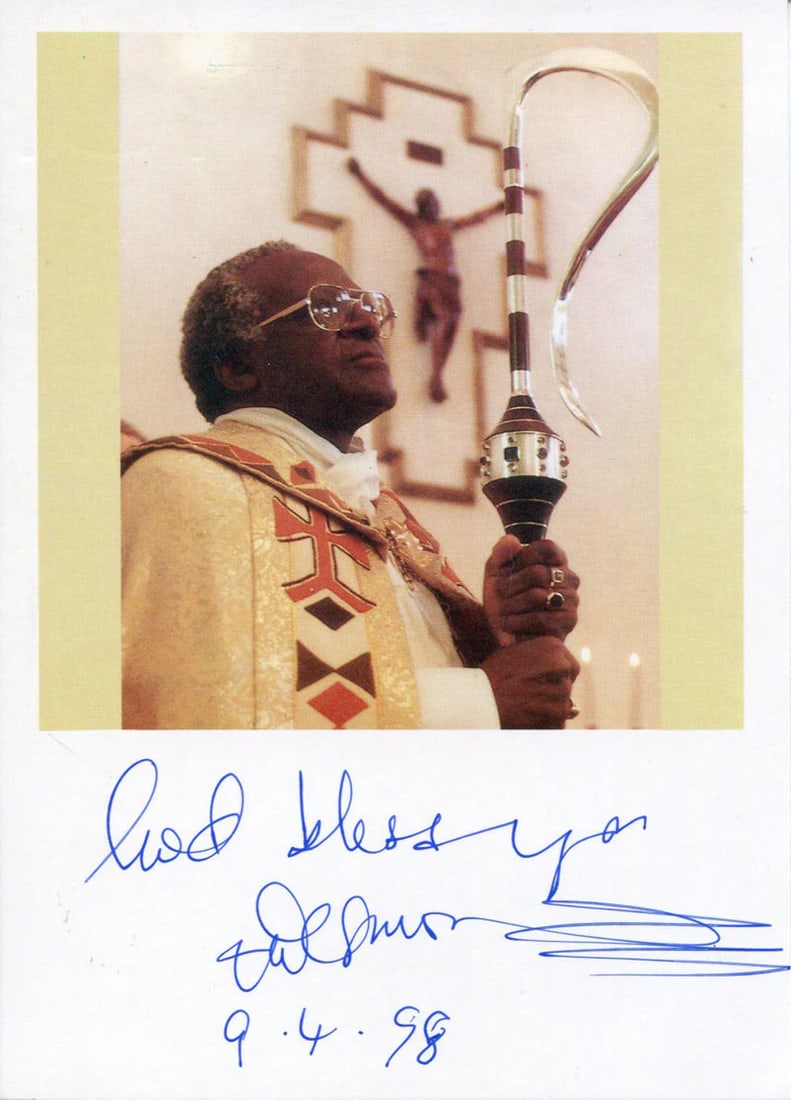 (JSA) Desmond Tutu Autographed 4x6 Photo: (JSA) Desmond Tutu Autographed 4x6 Photo Meet the iconic Archbishop Desmond Tutu, whose courageous leadership and commitment to justice have inspired generations worldwide. This beautifully framed 4x6