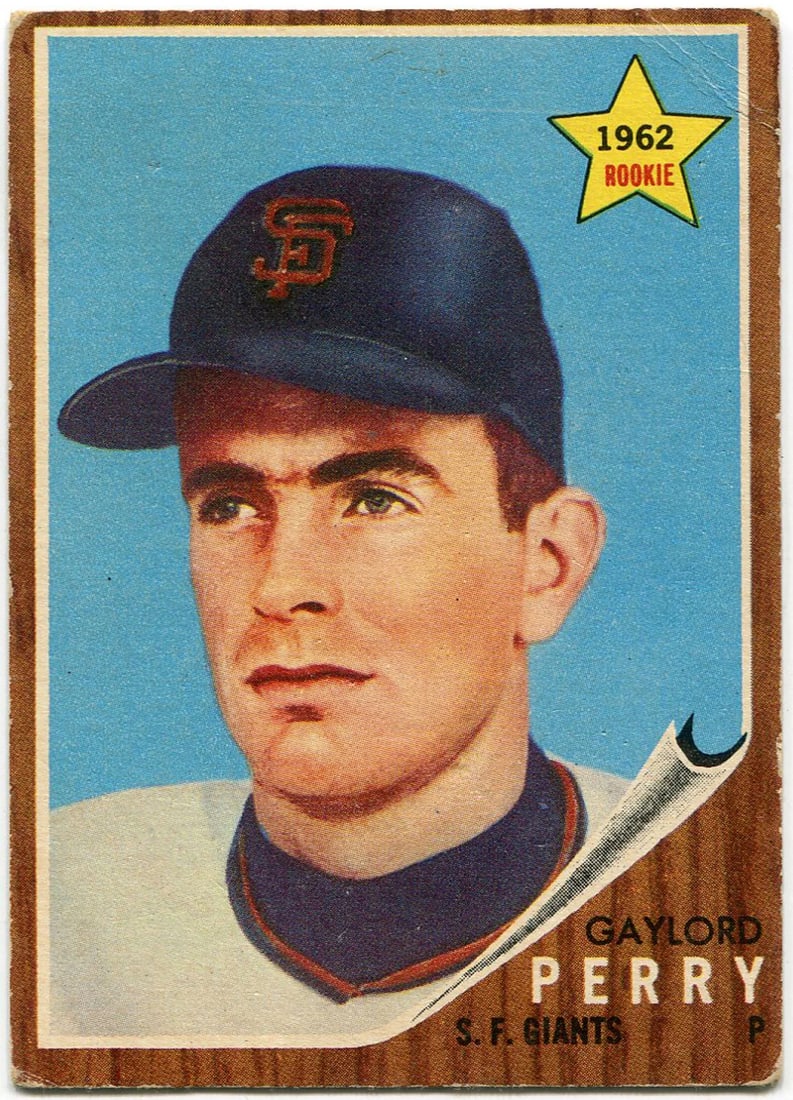 Card Gaylord Perry 1962 Topps: Card Gaylord Perry 1962 Topps Up for auction is a rare 1962 Topps card of the legendary Gaylord Perry, featuring his iconic likeness in clean condition with minimal wear. The card boasts a vibrant