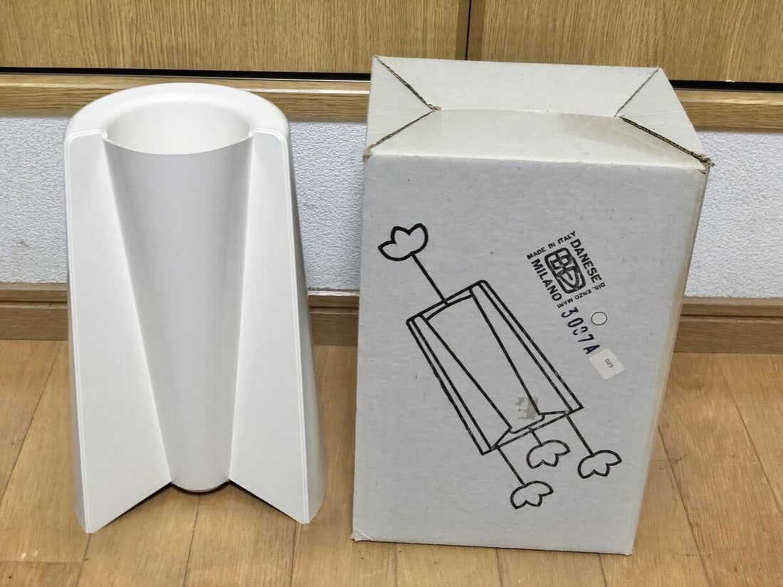 DANESE Enzo Mari Pago with box White original (1 of 10)