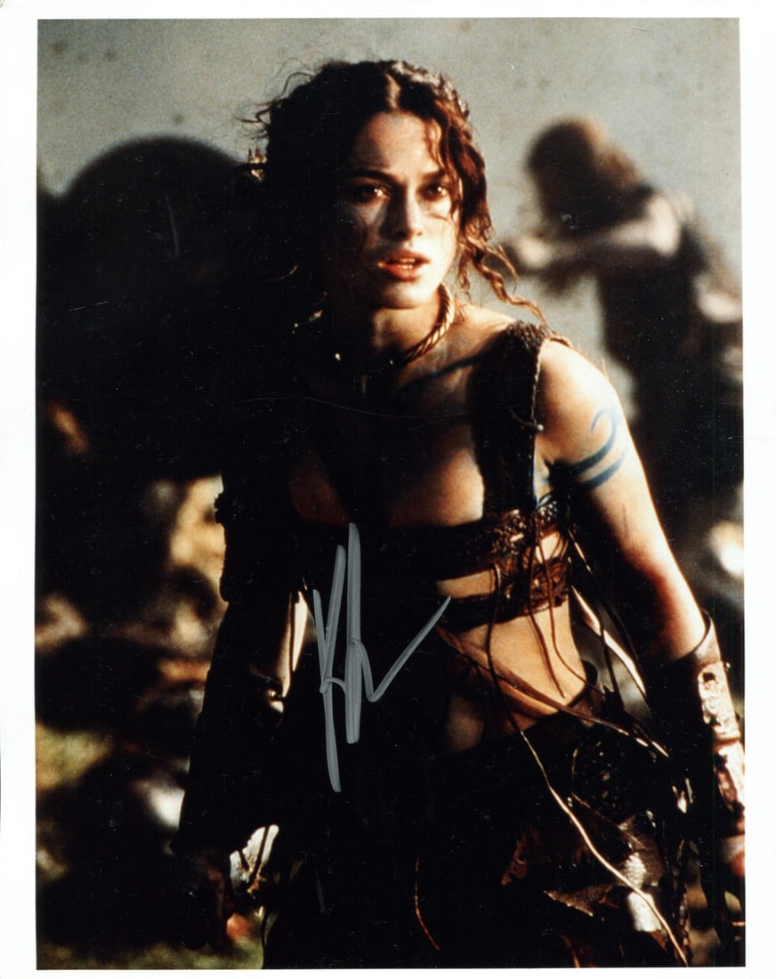 Photo Kiera Knightley Autographed 8x10: Photo Kiera Knightley Autographed 8x10 Meet the ultimate Kiera Knightley fan's dream come true - an authentic 8x10 photo signed by the talented actress in silver sharpie. This rare and unique piece of