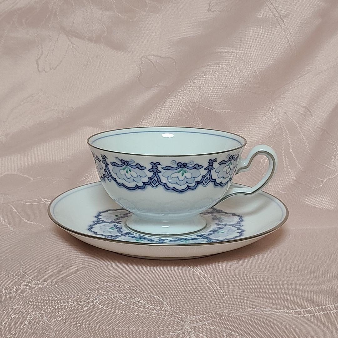 Okura Gosu Shosoin Hand Painted China Tableware Pottery Saucer & Cup: Okura Gosu Shosoin Hand Painted China Tableware Pottery Saucer & Cup Experience the beauty of traditional Japanese pottery with this stunning Okura Gosu Shosoin hand-painted china tableware, crafted f