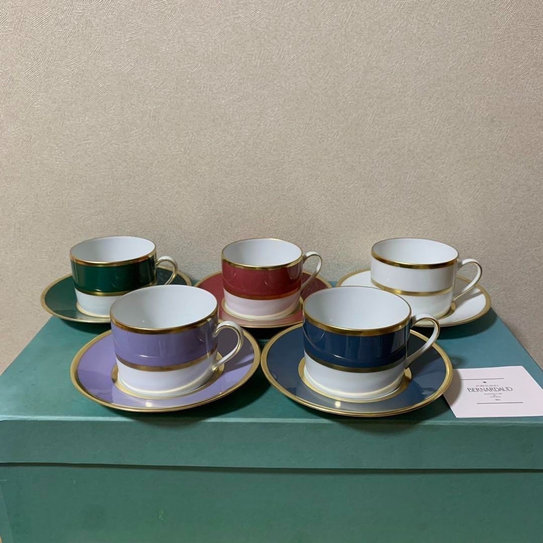 Bernardaud Limoges Sparte Gold Cup Saucer Set of 5 Porcelain with 5 Color Gold Trim: Bernardaud Limoges Sparte Gold Cup Saucer Set of 5 Porcelain with 5 Color Gold Trim Elevate your table setting with the Bernardaud Limoges Sparte Gold Cup Saucer Set of 5, a stunning collection of por