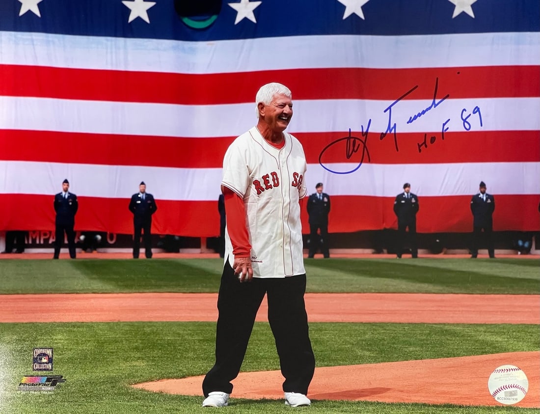 Photo Carl Yastrzemski Autographed 11x14 Baseball: Photo Carl Yastrzemski Autographed 11x14 Baseball Meet the iconic Carl Yastrzemski, immortalized in a stunning 11x14 photo autographed by the legendary Hall of Famer himself. The sharpie inscription "