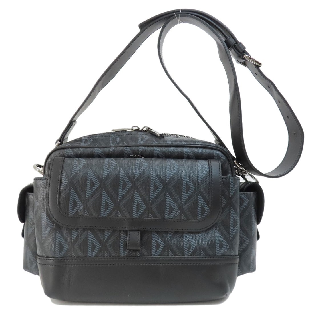 Christian Dior PVC Hit the Road Tote Bag: Christian Dior PVC Hit the Road Tote Bag Elevate your everyday style with the iconic Christian Dior PVC Hit the Road Tote Bag, crafted from sleek and durable PVC materials in a timeless black hue.