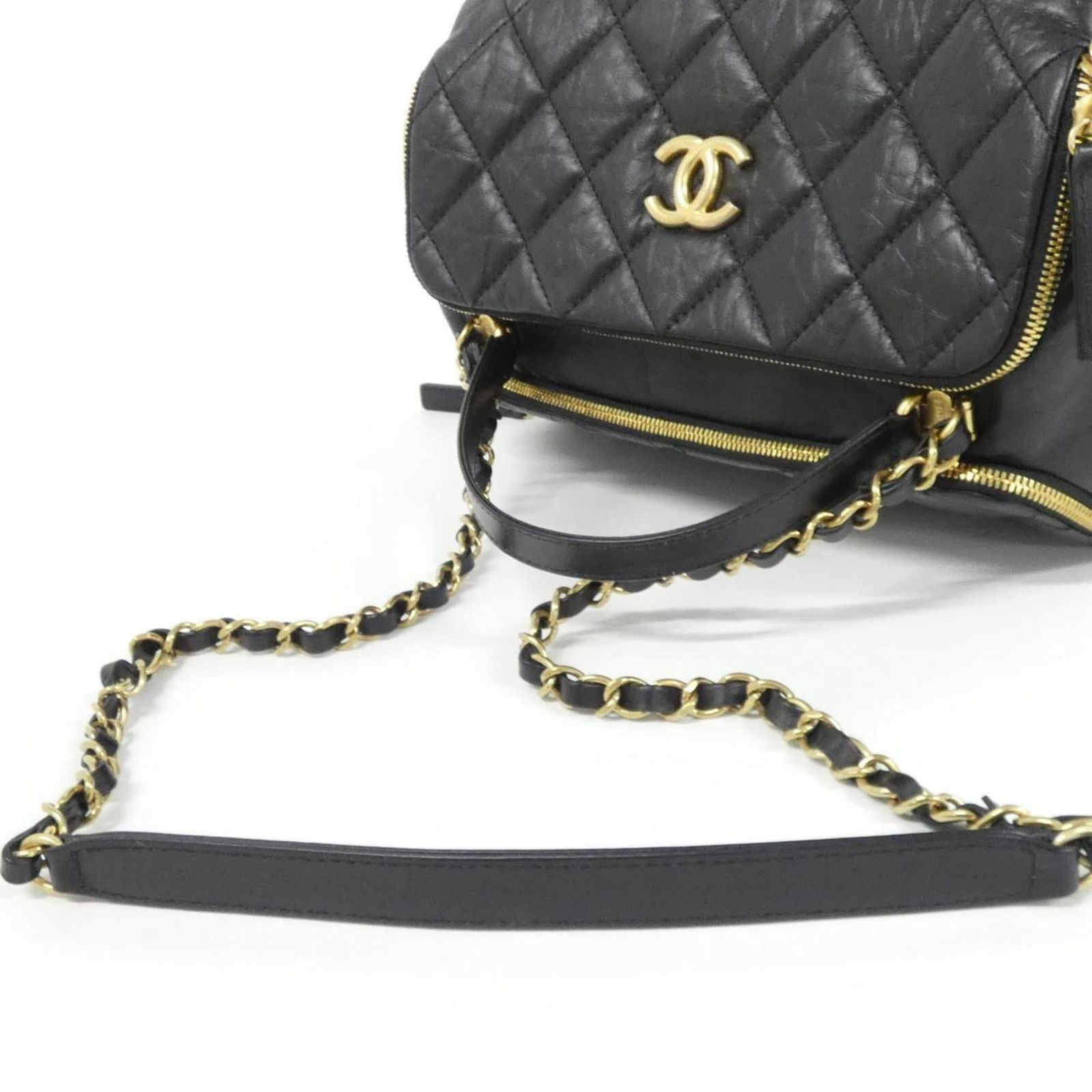 Leather Chanel Handbag - 8