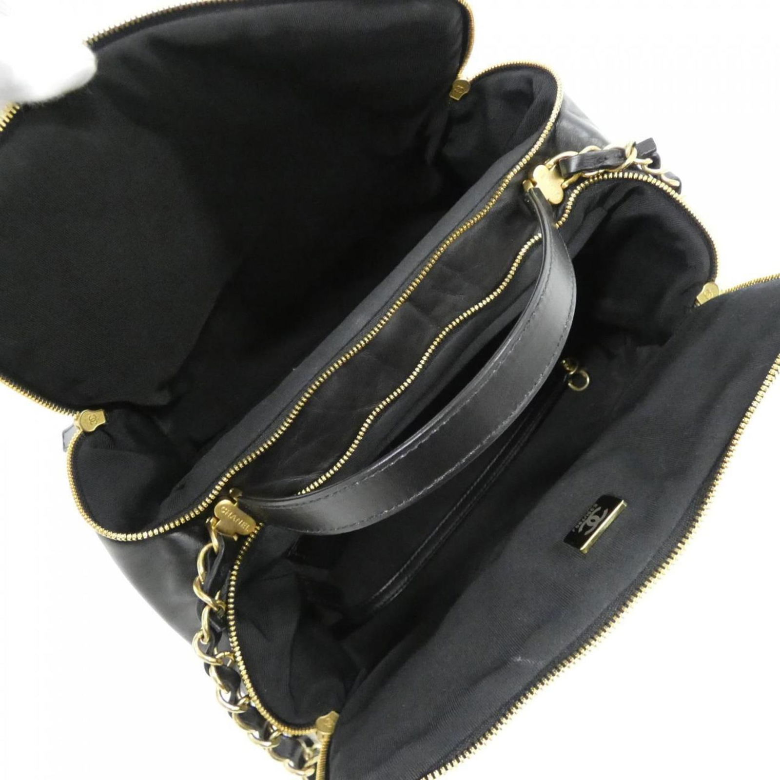 Leather Chanel Handbag - 9