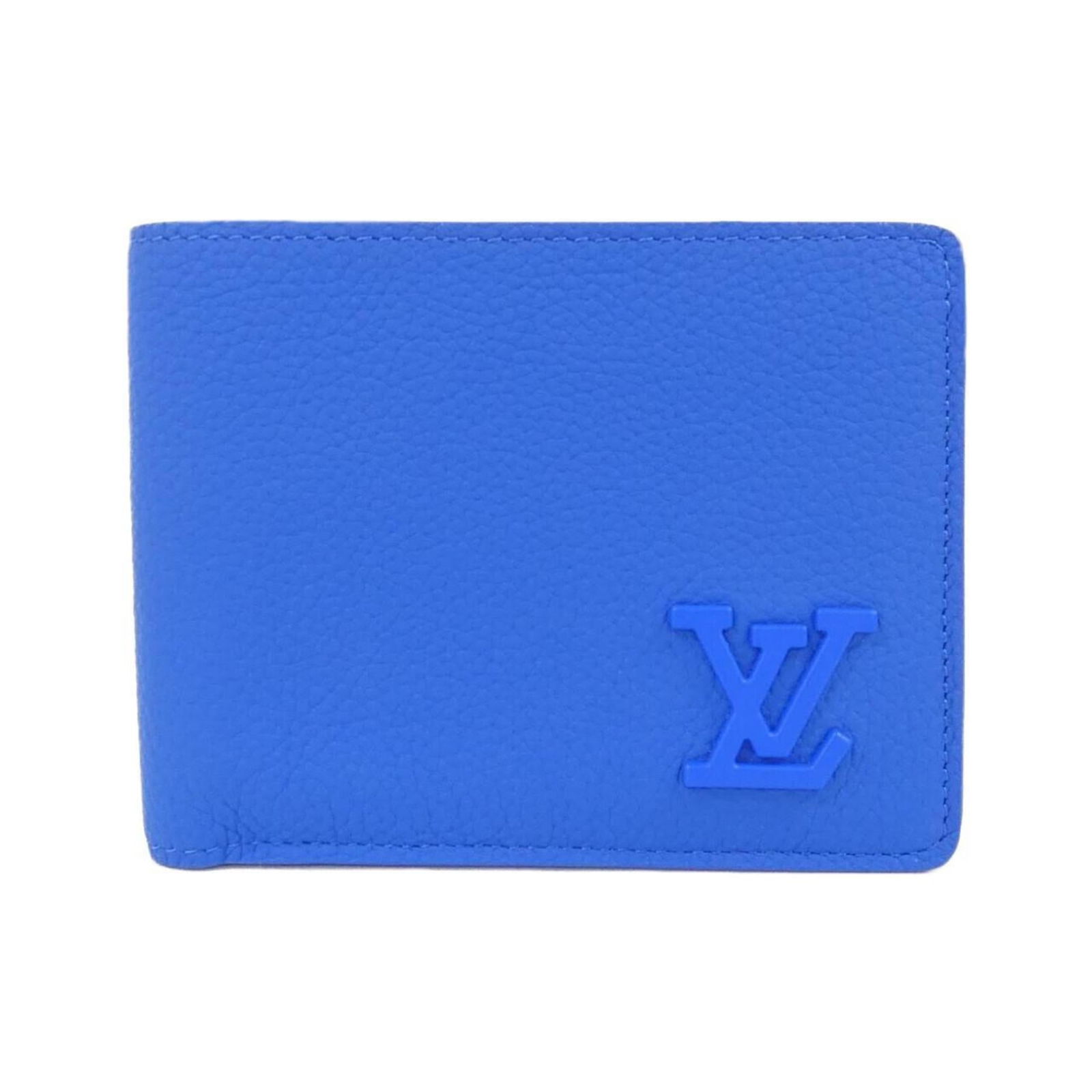Louis Vuitton Bi-Fold Leather Bill Wallet: Louis Vuitton Bi-Fold Leather Bill Wallet A stylish and practical accessory for the modern gentleman, this Louis Vuitton bi-fold leather bill wallet boasts classic design and premium calf leather
