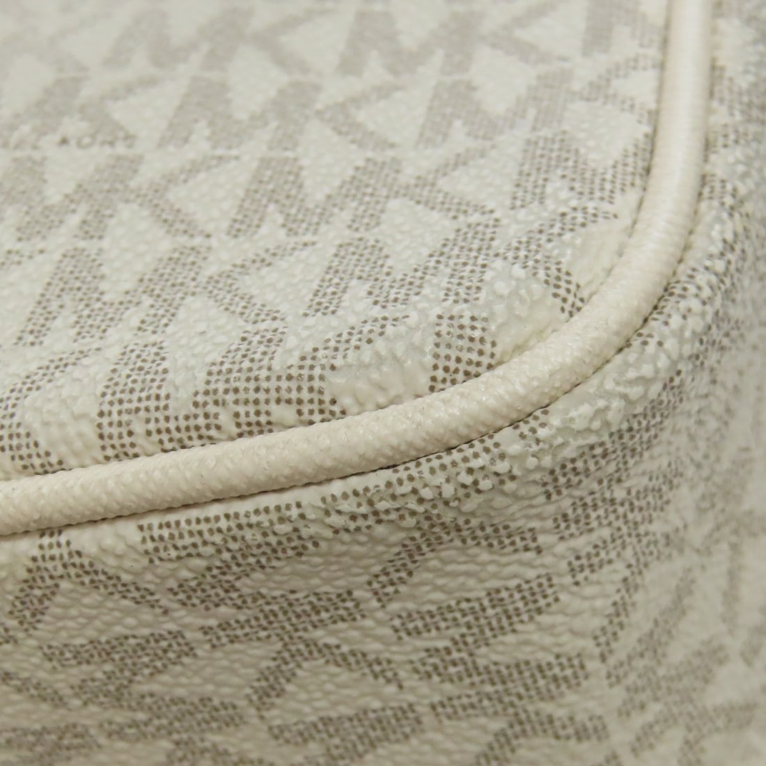 Michael Kors Signature Shoulder Bag in PVC - 18