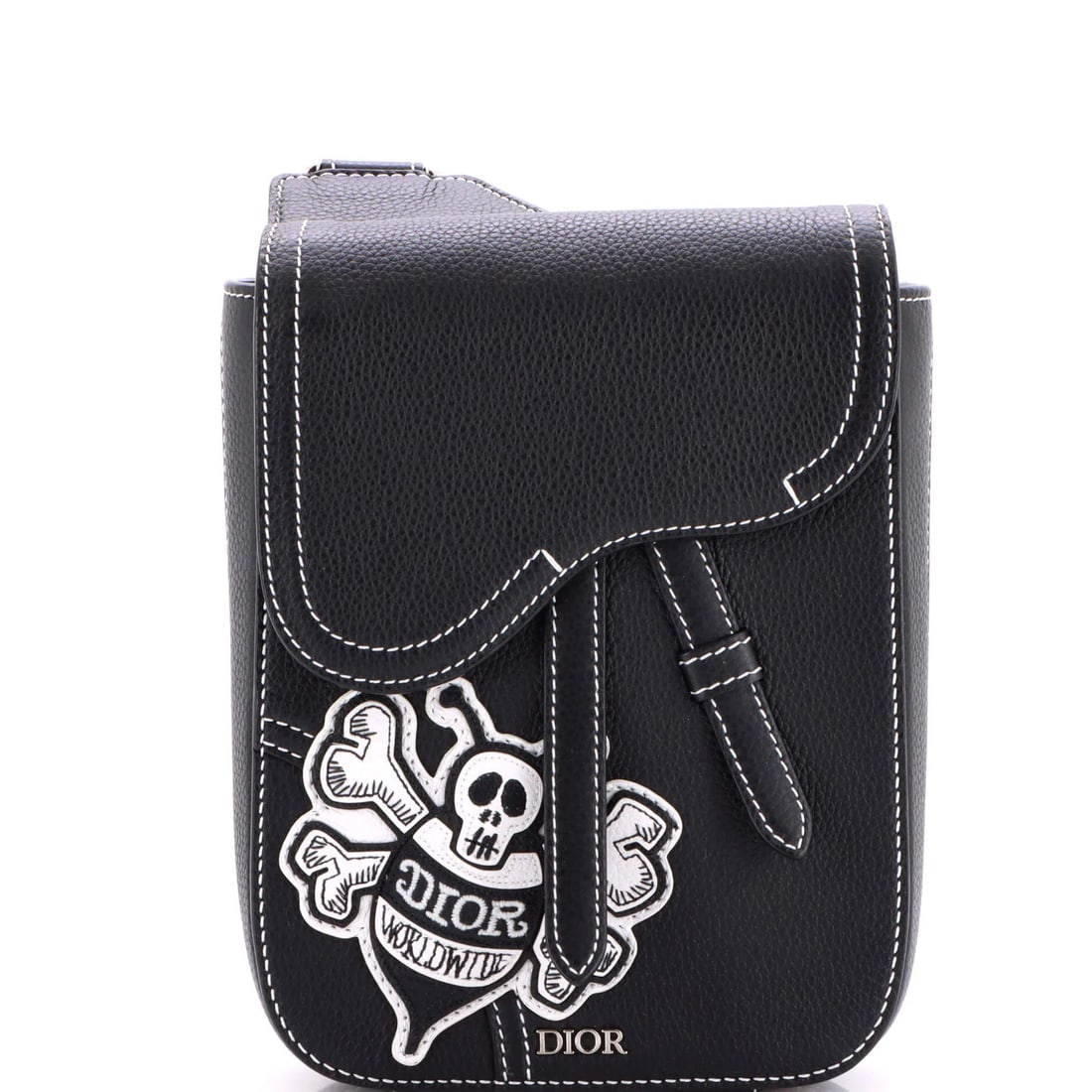 Applique Christian Dior Stussy Saddle Messenger Pouch Leather with: Applique Christian Dior Stussy Saddle Messenger Pouch Leather with A rare and stylish find, this Christian Dior Stussy Saddle Messenger Pouch Leather bag boasts sleek black leather exterior with