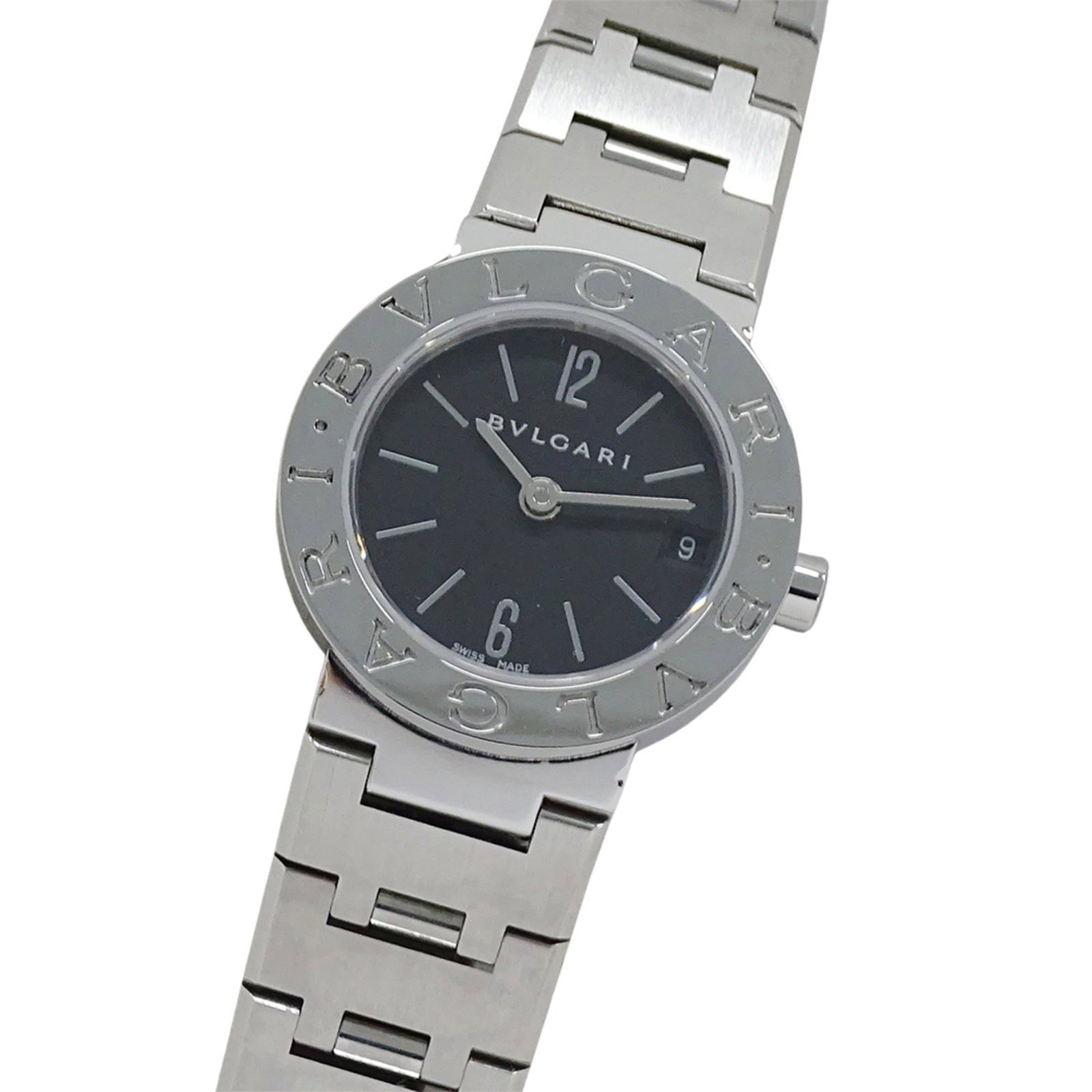 Wristwatch Bvlgari: Wristwatch Bvlgari A sleek and sophisticated Bvlgari wristwatch, this 23mm black stainless steel timepiece boasts a classic design that exudes elegance and refinement. With its durable stainless