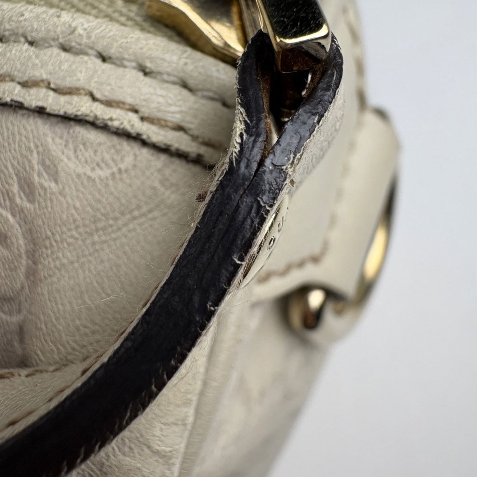 Gucci Leather Handbag - 6