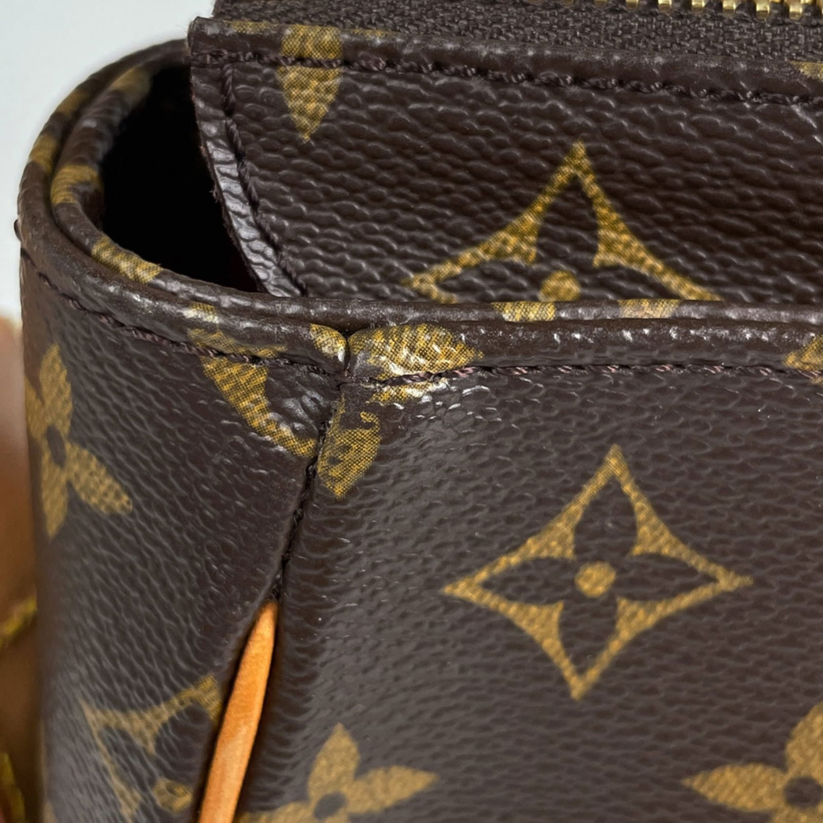 Louis Vuitton Monogram Shoulder Bag - 4