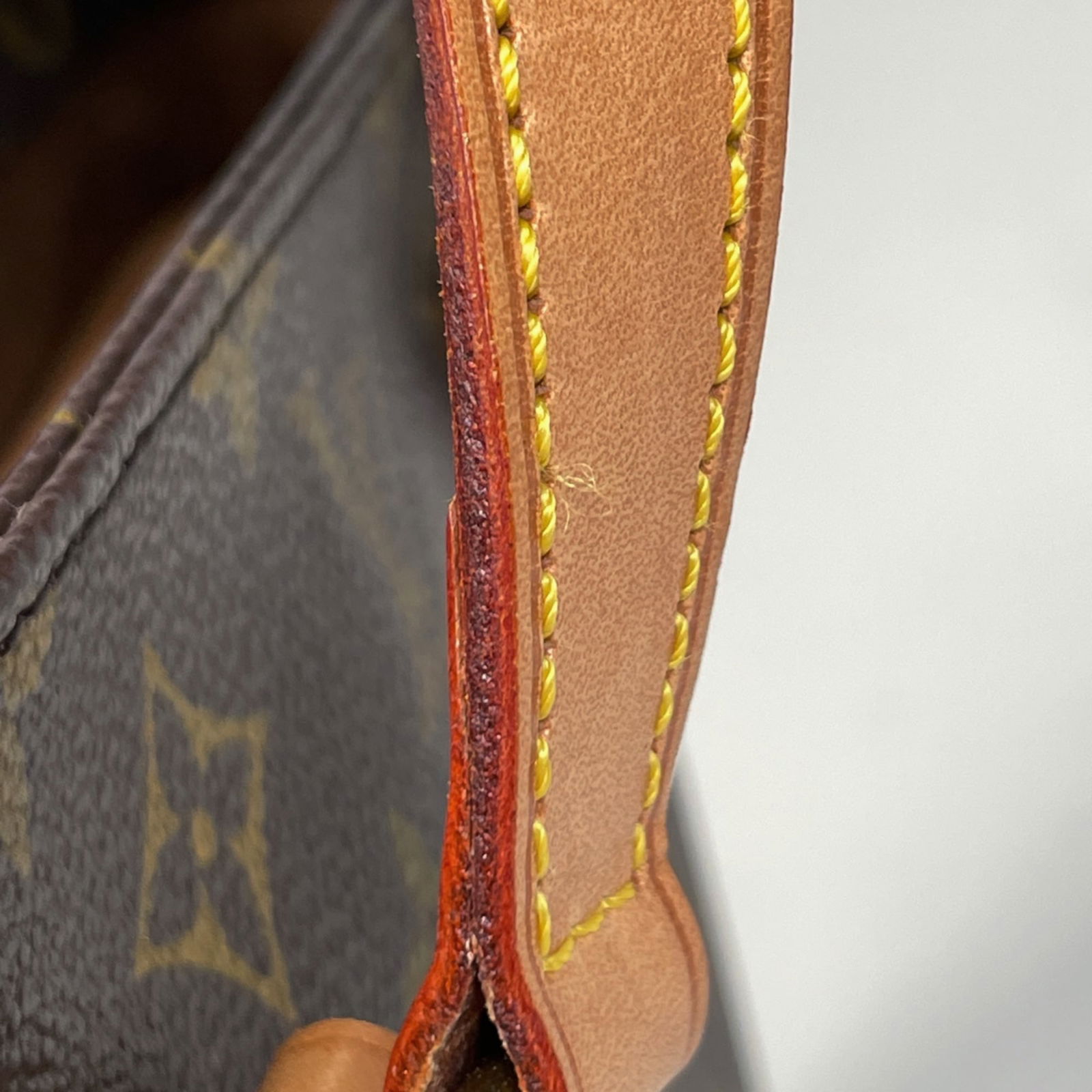Louis Vuitton Monogram Handbag - 5