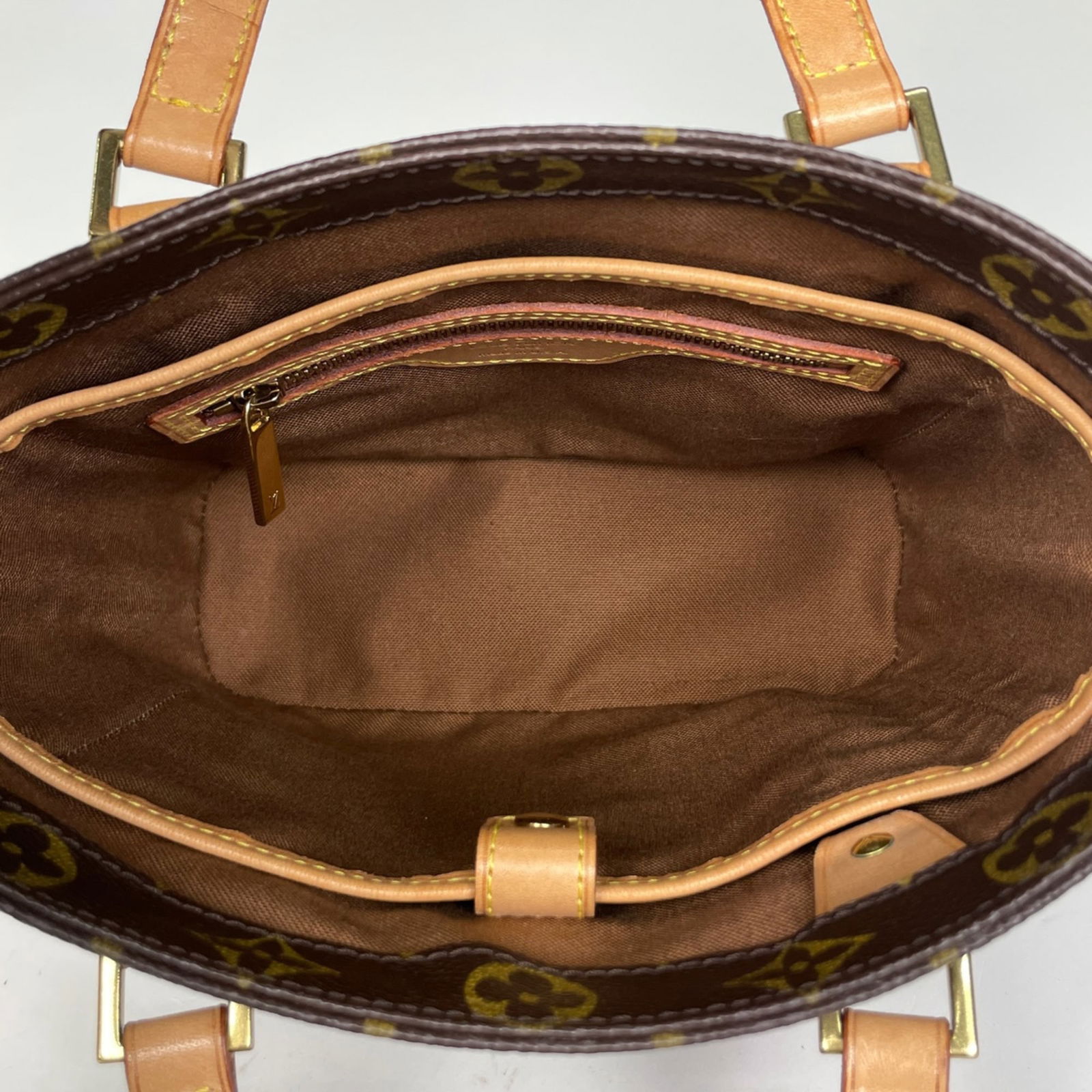 Louis Vuitton Monogram Handbag - 7