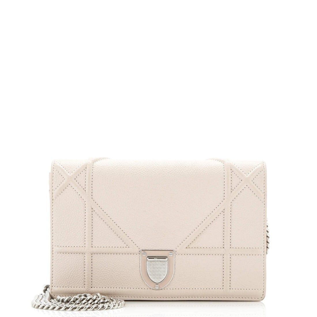 Mini Christian Dior Diorama Flap Bag Grained Calfskin: Mini Christian Dior Diorama Flap Bag Grained Calfskin Experience the timeless elegance of Christian Dior's iconic Diorama Flap Bag in mini size, crafted from rich grained calfskin leather that develop
