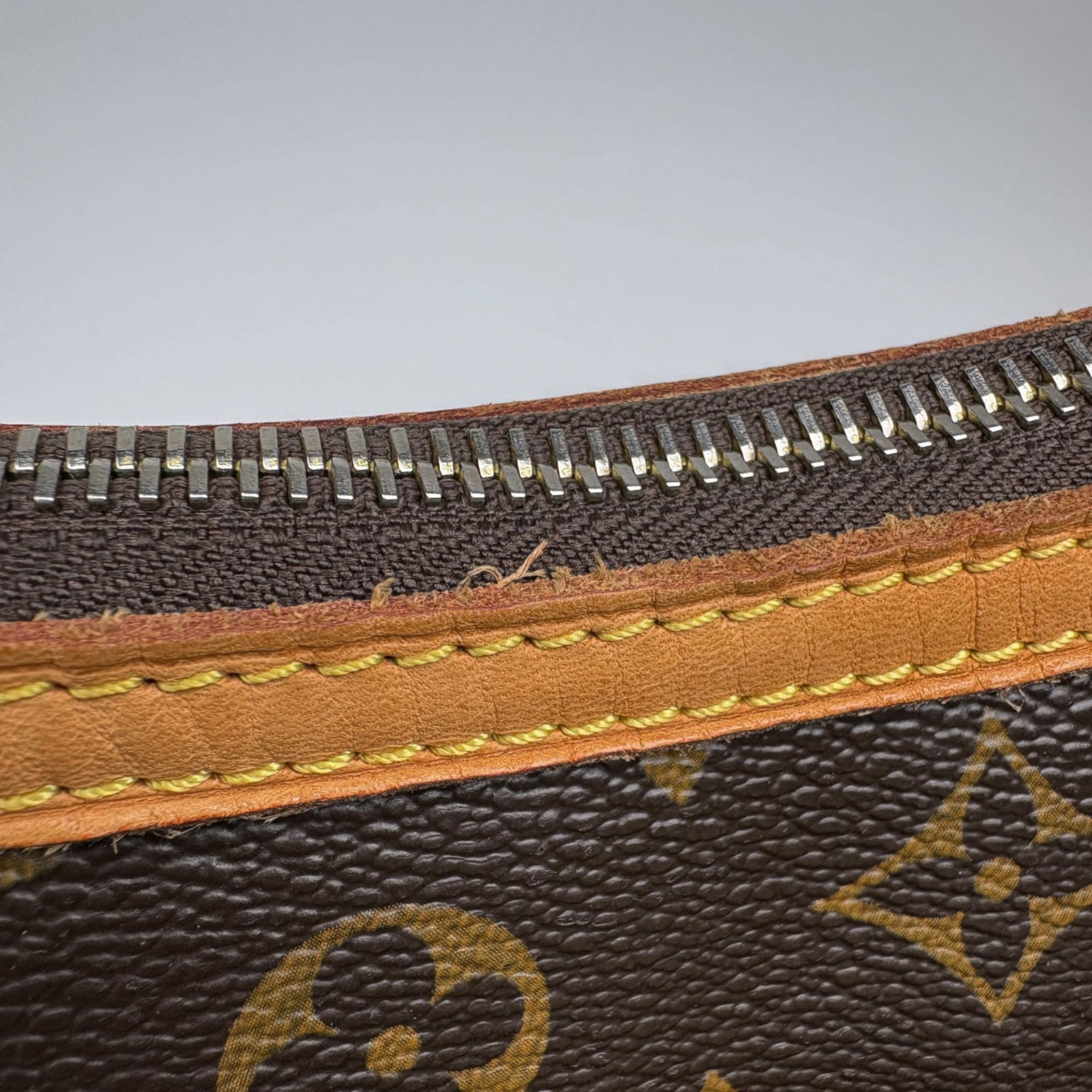 Louis Vuitton Monogram Shoulder Bag - 5