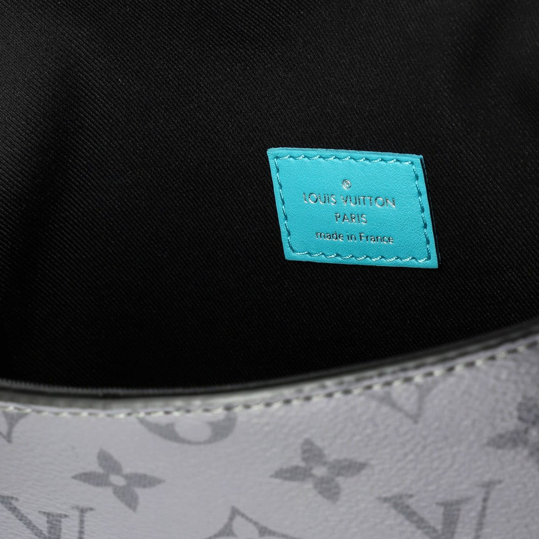 Louis Vuitton Eclipse Reverse Monogram Canvas Steamer Wearable Wallet - 6