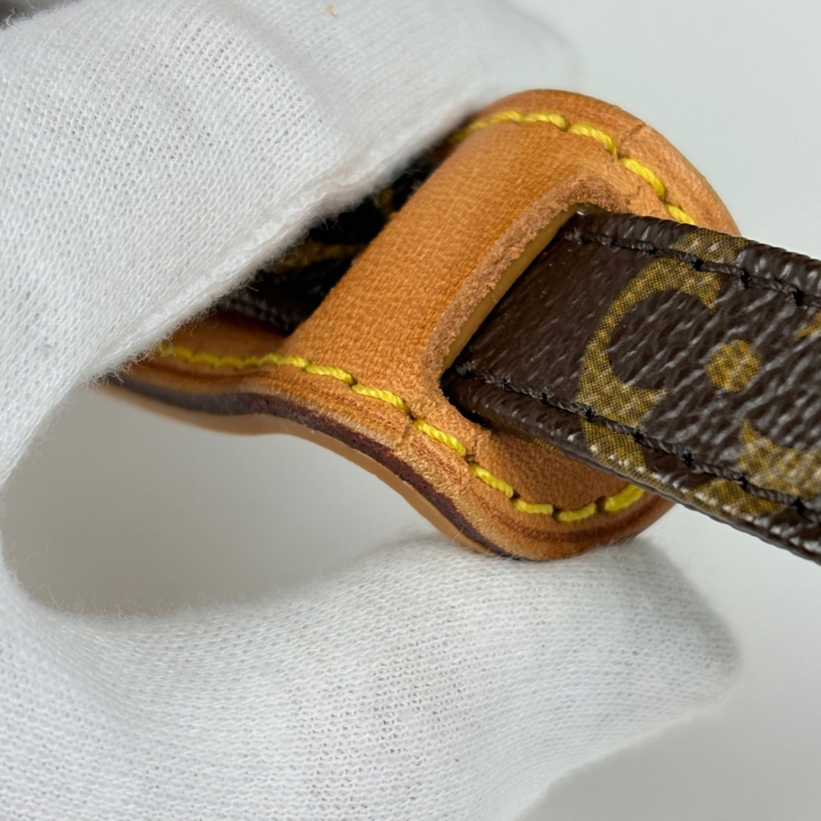 Louis Vuitton Monogram Shoulder Bag - 6