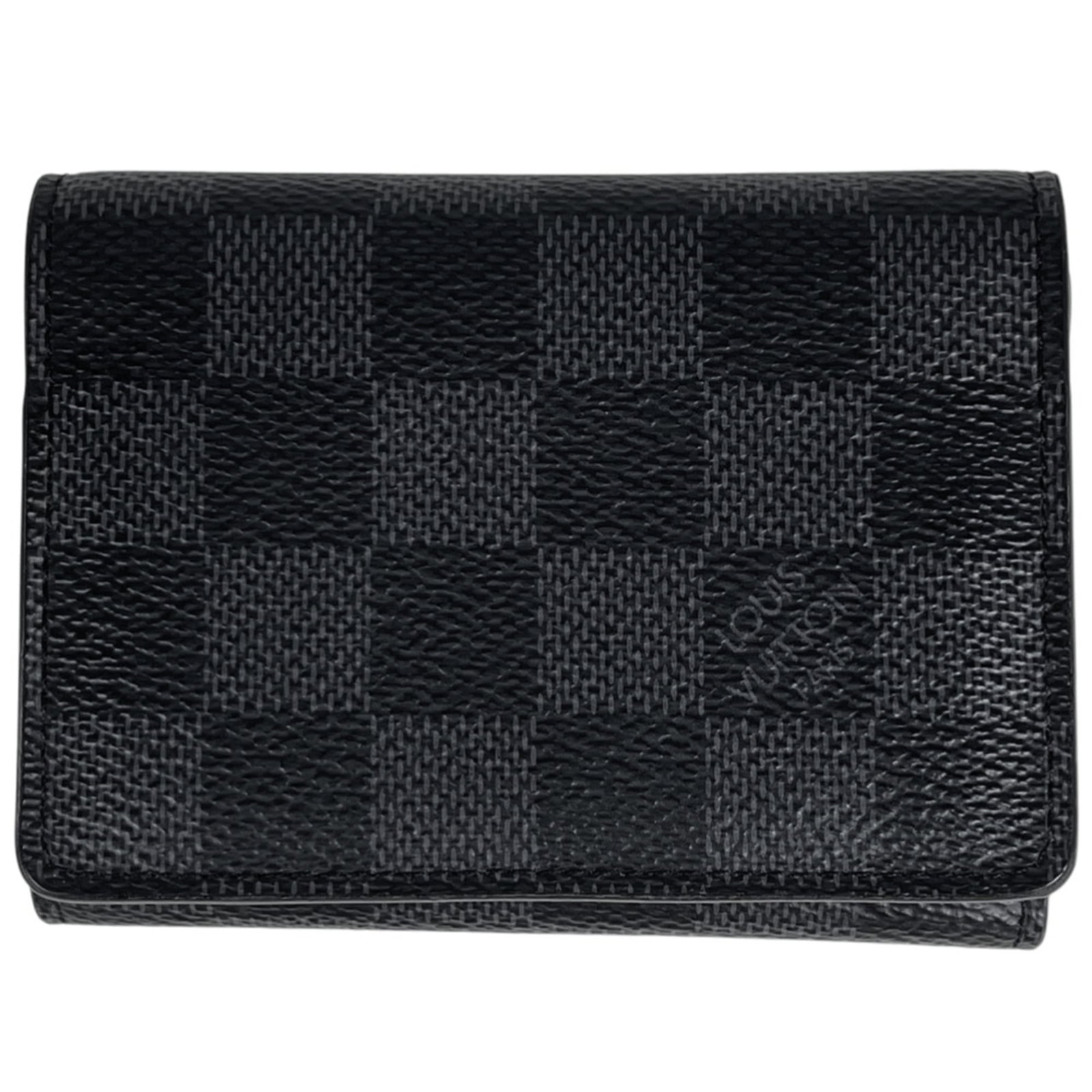 Louis Vuitton Damier Graphite Card Case: Louis Vuitton Damier Graphite Card Case A sleek and timeless accessory for the modern gentleman, this Louis Vuitton Damier Graphite Card Case is a stylish way to carry your essentials in style. With