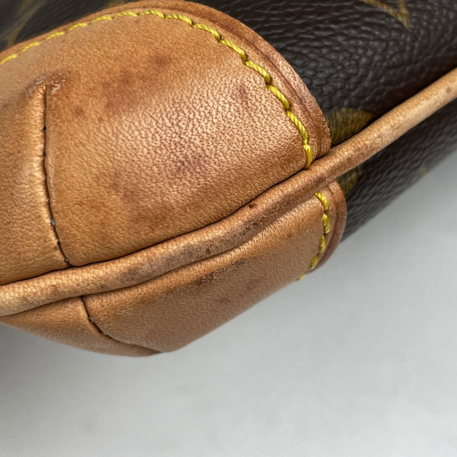 Louis Vuitton Monogram Shoulder Bag - 3