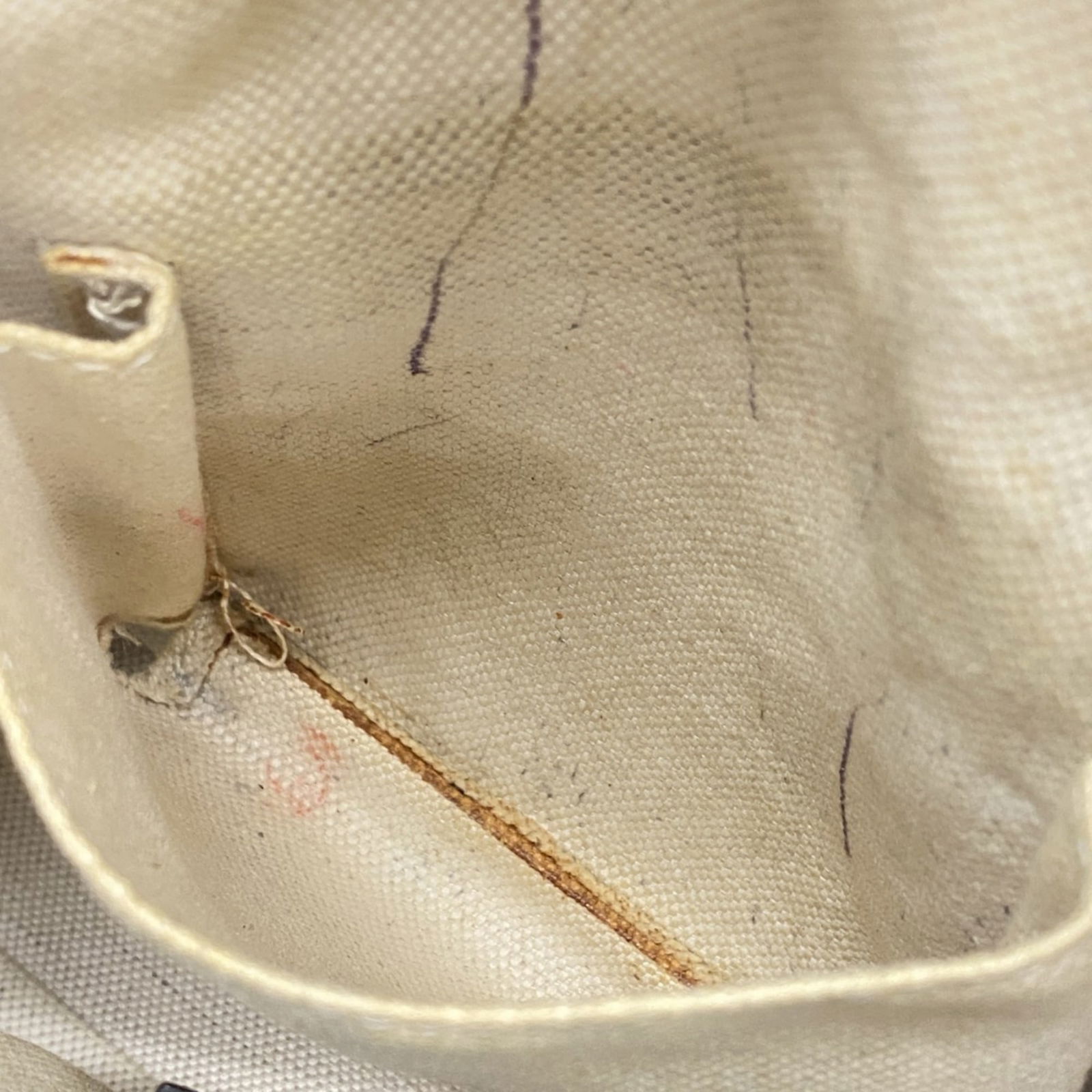 Gucci Canvas Handbag - 8