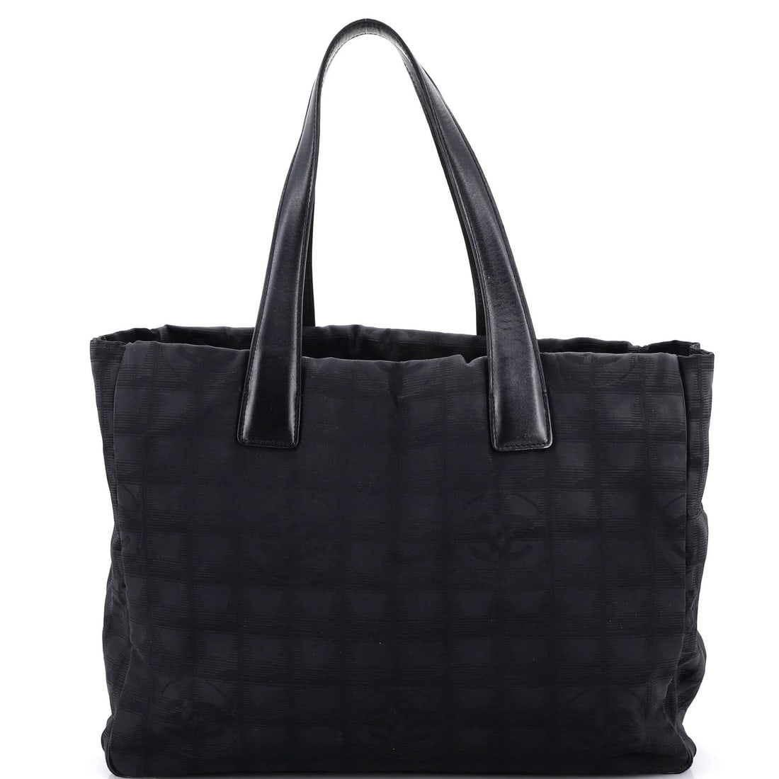 Chanel Medium Nylon Travel Tote: Chanel Medium Nylon Travel Tote A stylish and practical Chanel Medium Nylon Travel Tote, perfect for the modern traveler, boasts a sleek black exterior with aged gold hardware that adds a touch of