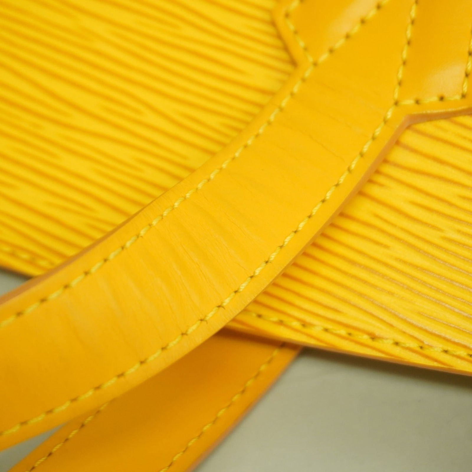 Bag Louis Vuitton Shoulder - 11